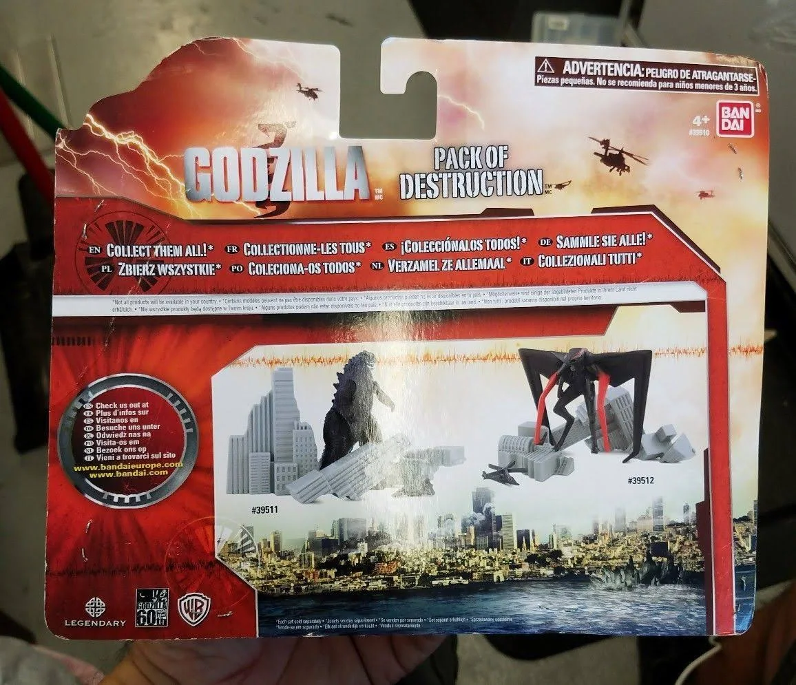 Godzilla Movie Pack of Destruction with Muto Winged Figure Destruct
