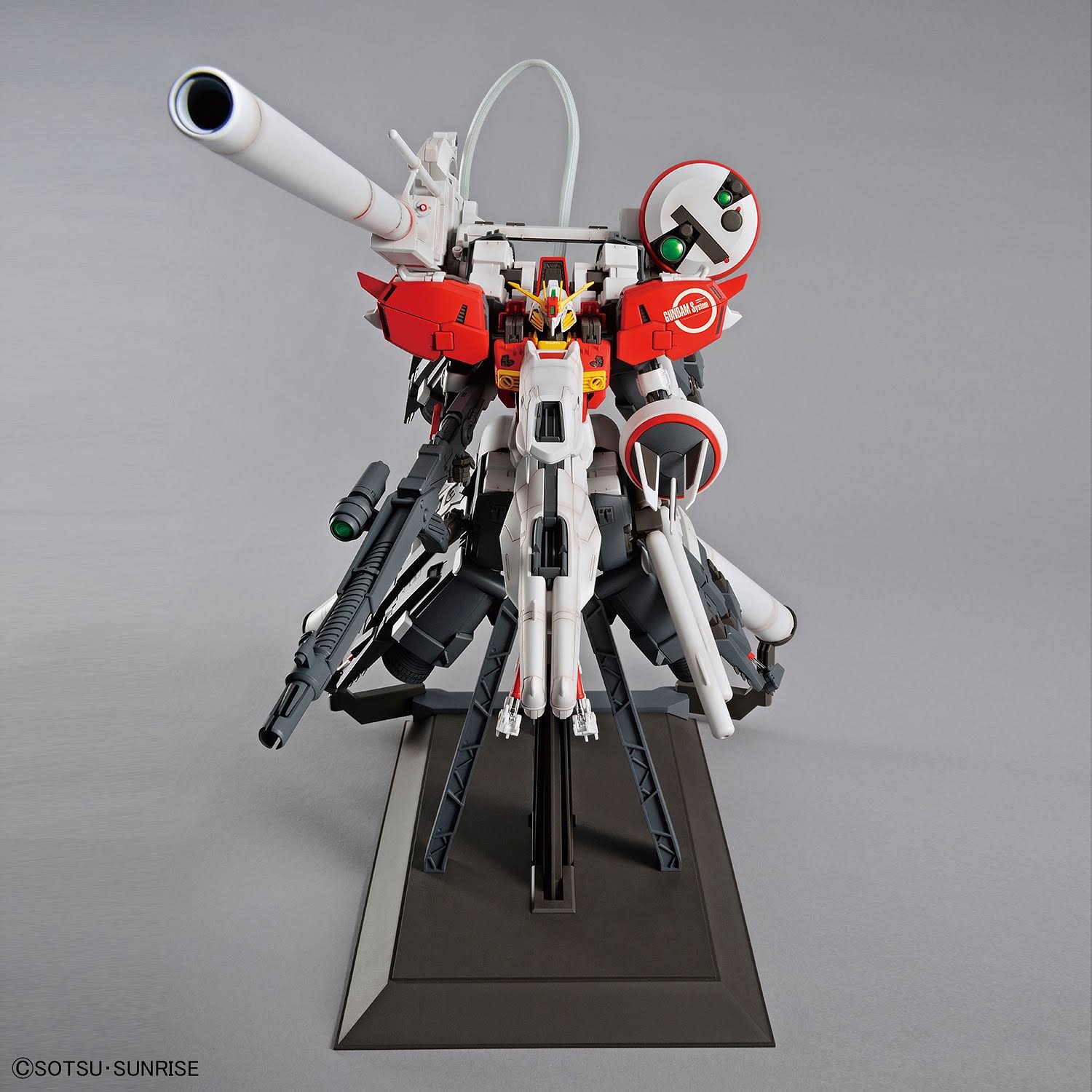 Bandai Gundam mg 1/100 Plan303E Deep Striker