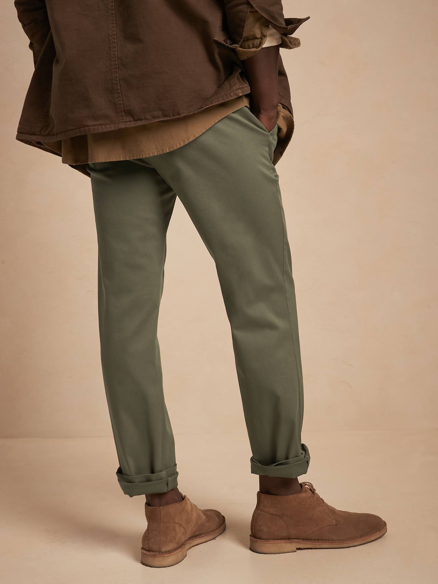 Banana Republic Men's Straight Rapid Movement Chino Pant Surplus Green Size 30W 32L