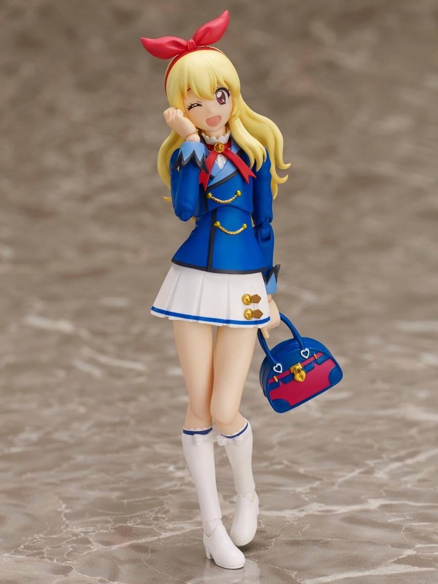 Aikatsu! Ichigo Hoshimiya Winter Uniform Ver S.H.Figuarts