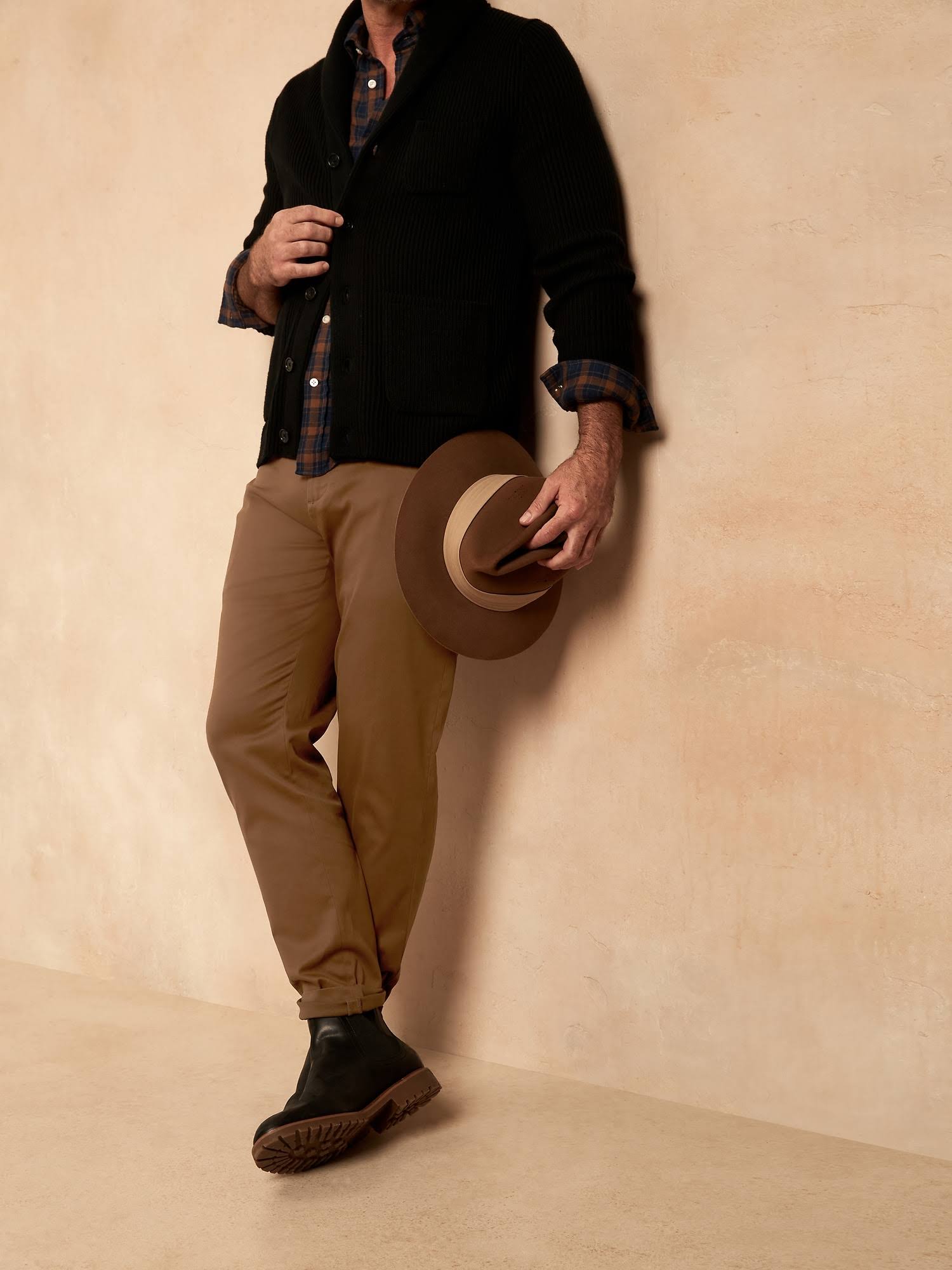 Banana Republic Men's Tapered Rapid Movement Chino Pant Sand Size 31W 32L