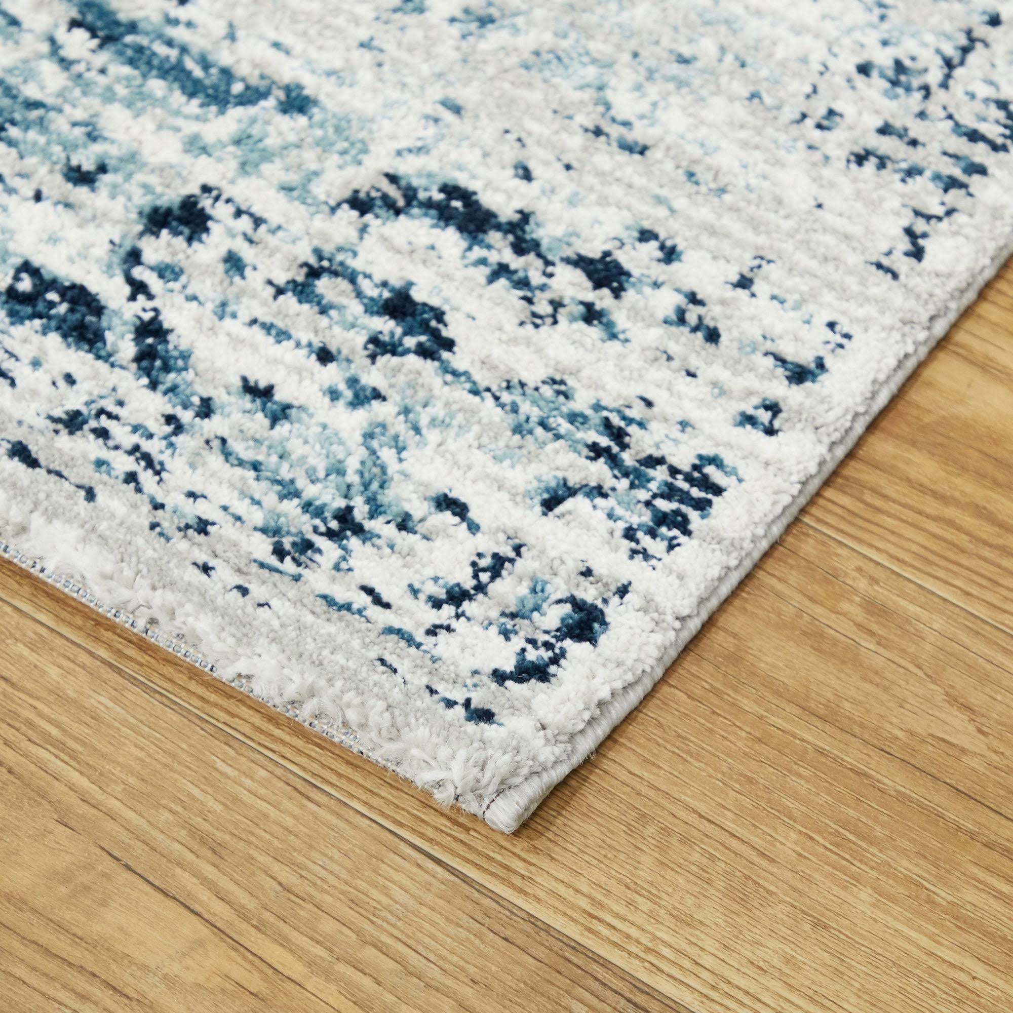 Amal Distressed Persian Medallion Area Rug - 5&3x22 x 7& - Grey