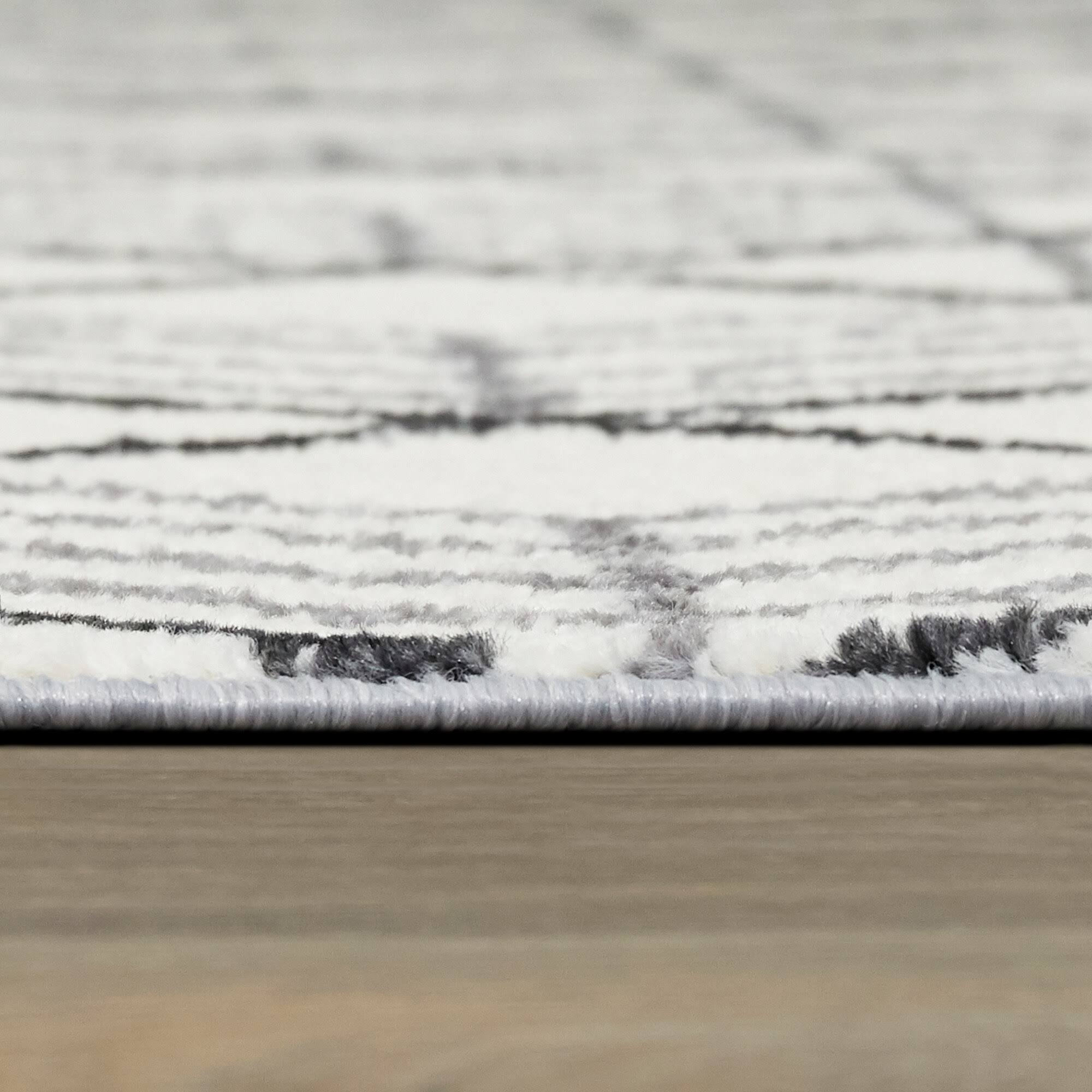 Matheson Modern Geometric Trellis Area Rug - 5&3x22 x 7& - Charcoal