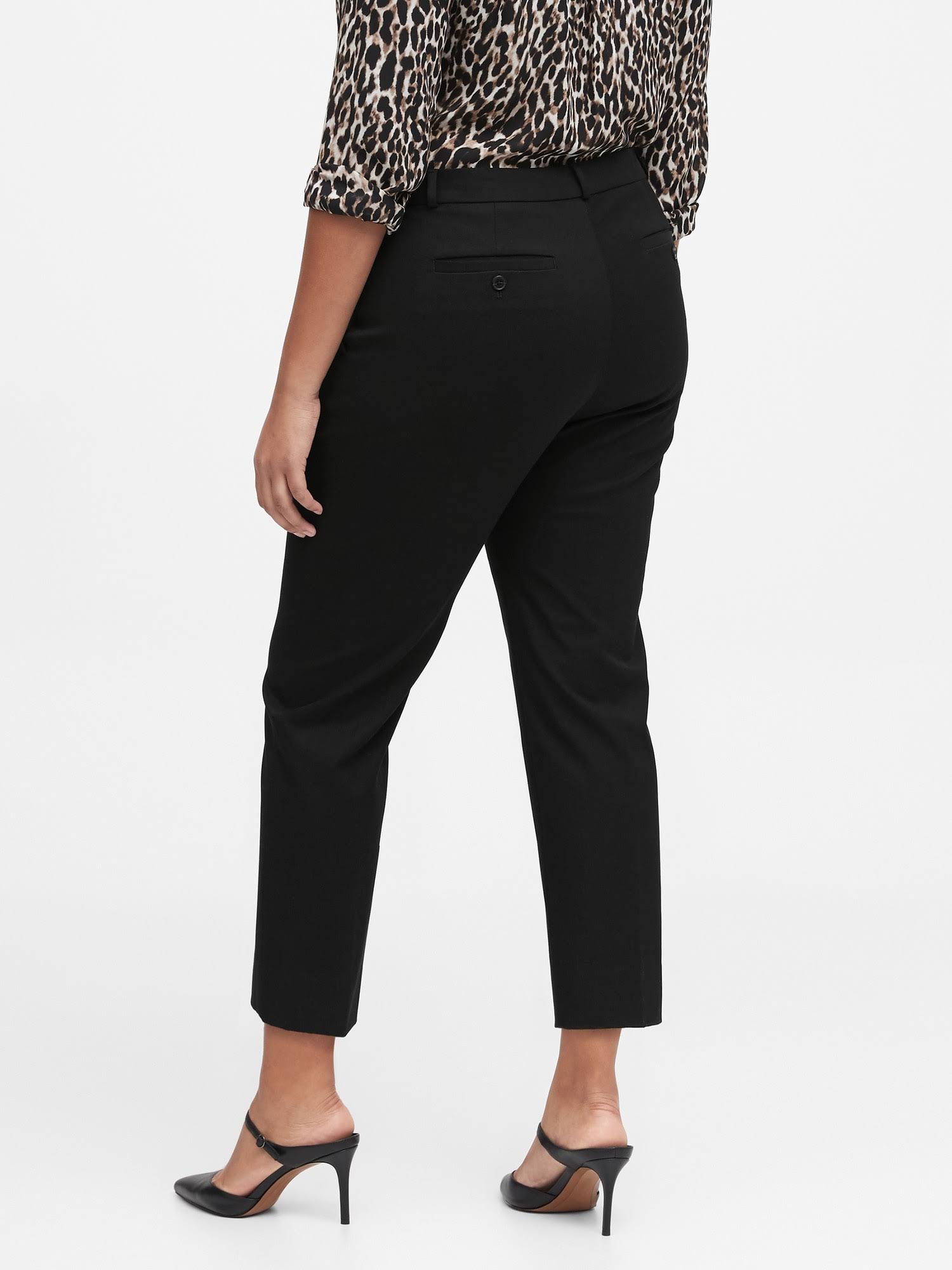 Banana Republic Women's Avery Straight-Fit Washable Bi-Stretch Pant Black Size 2 Short