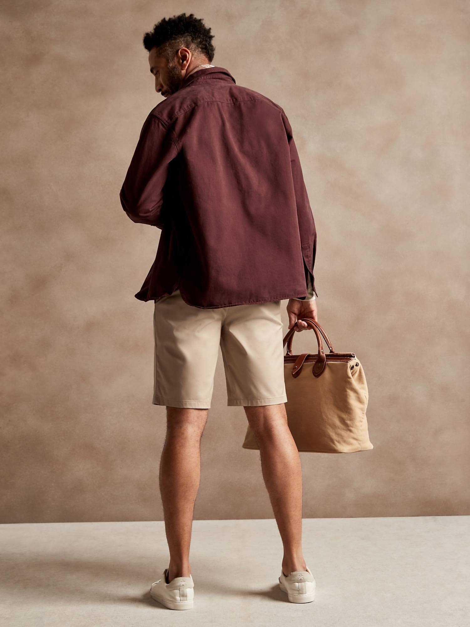 Banana Republic Men's 11x22 Core Temp Short Camp Khaki Size 42W