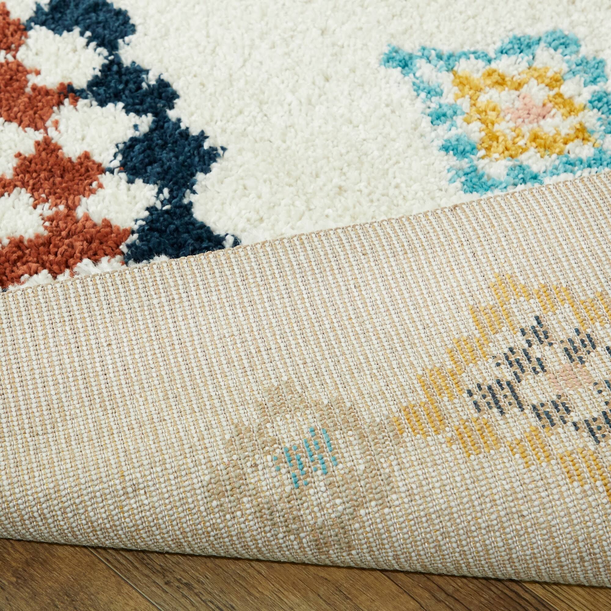 Dossi 5&3 x 7& Woven Area Rug in Cream