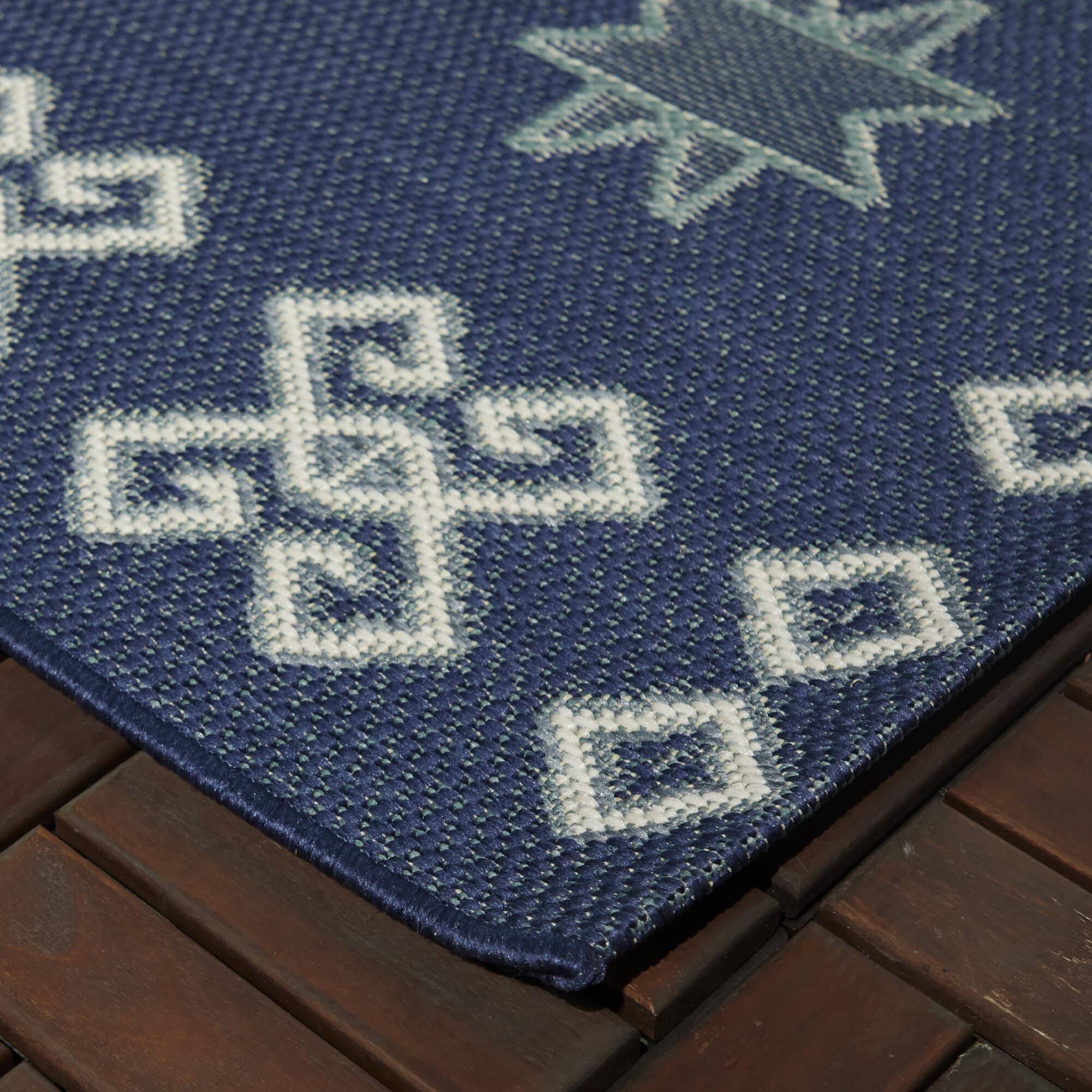 Delgado Southwestern Patio Indoor/Outdoor Area Rug - 7&10x22 x 10& - Blue
