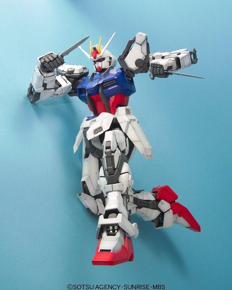 Bandai 142122 HG Gundam Seed Strike Gundam 1/60 Scale Kit