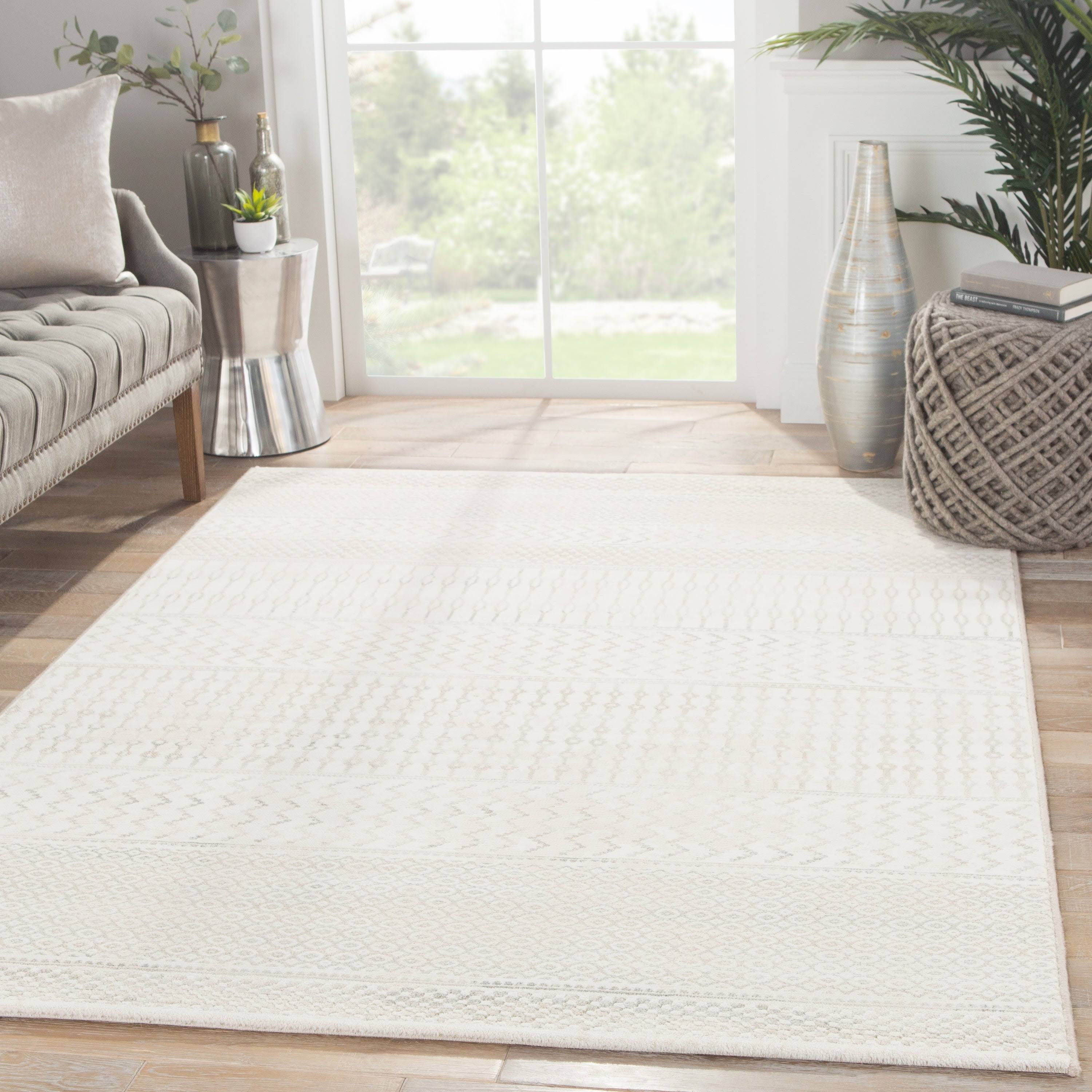 Warren Geometric Area Rug 92 x 126 White Grey