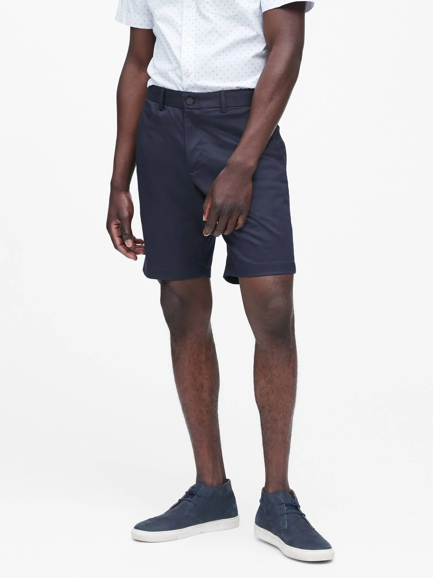 Banana Republic Men's 9x22 Slim Core Temp Short Navy Size 32W