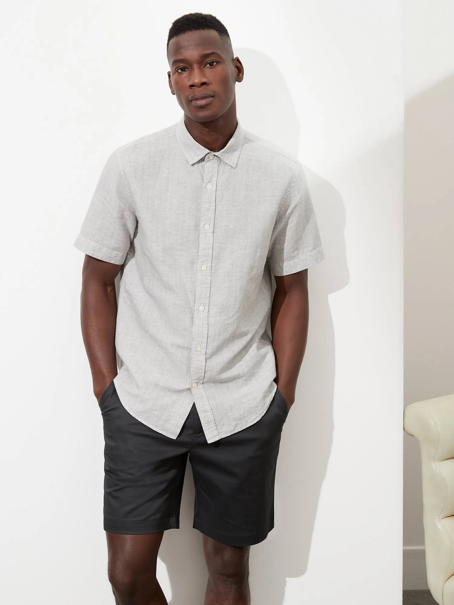 Banana Republic Men's 9x22 Slim Core Temp Short Iron Gray Size 30W