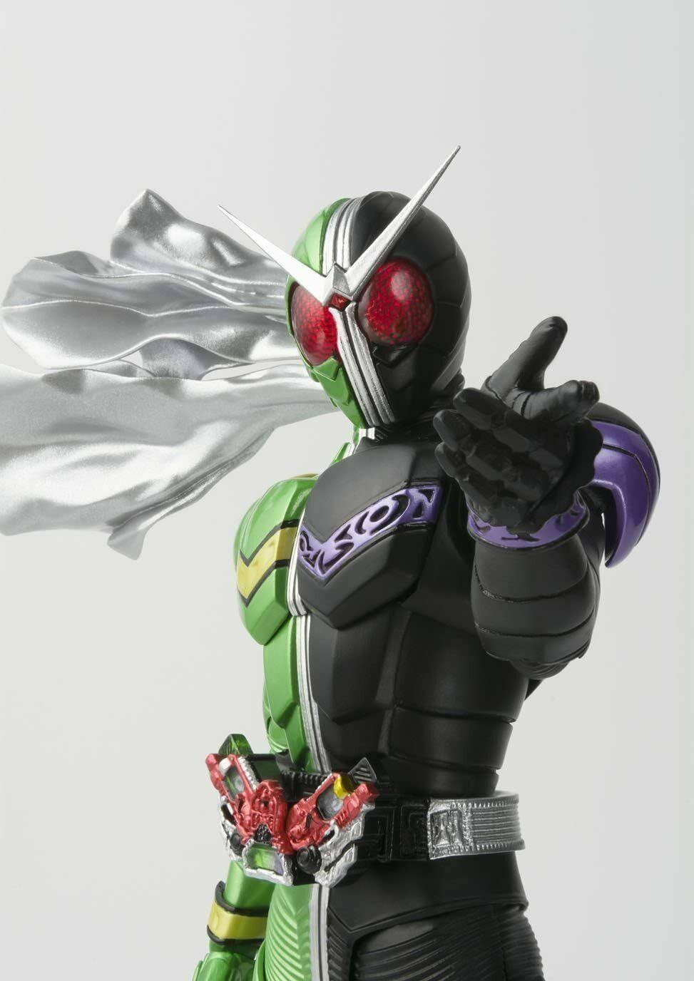 Kamen Rider W Cyclone Joker S.H.Figuarts Figure