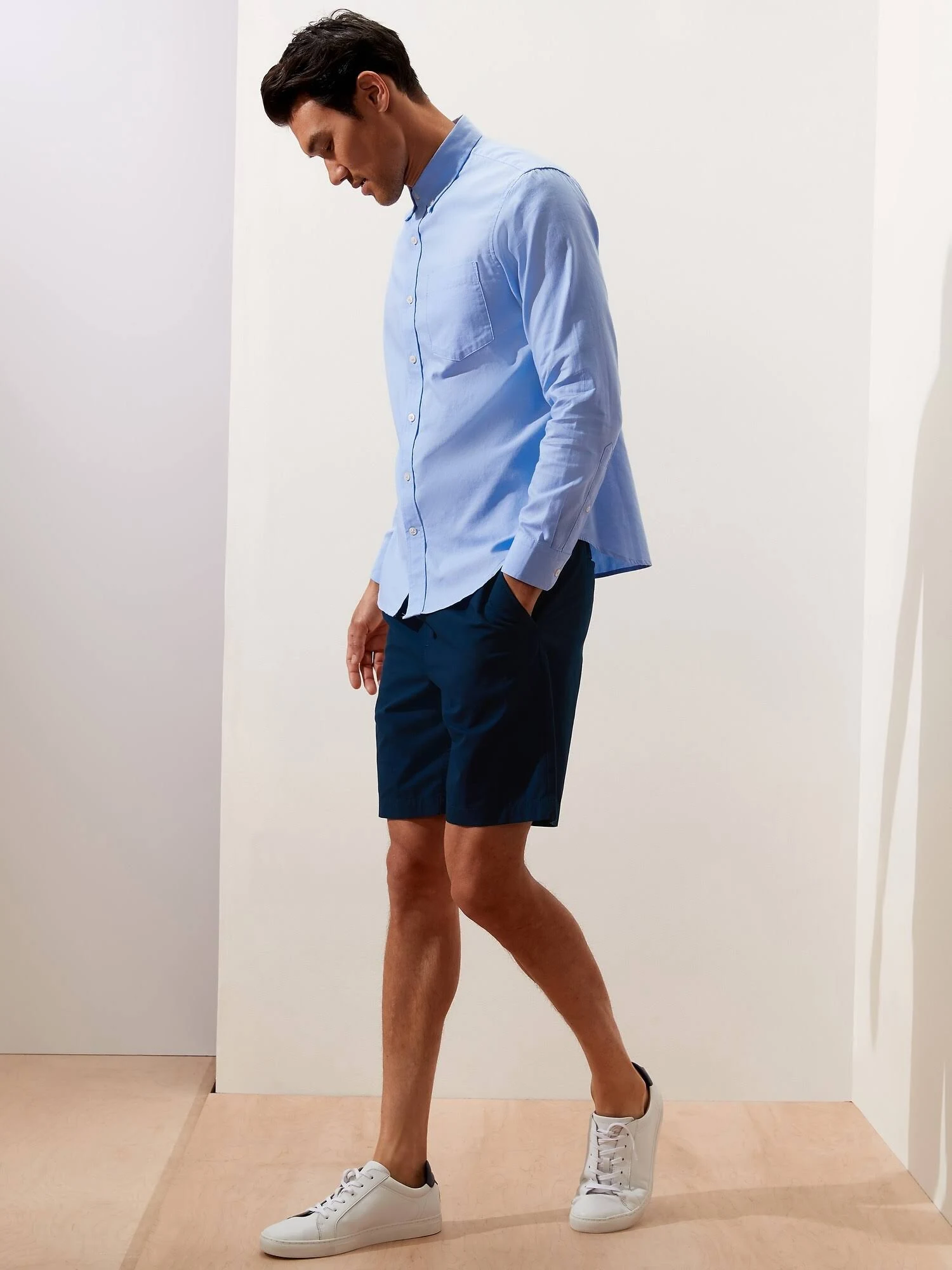 Men's Slim-Fit Untucked Oxford Shirt Light Blue