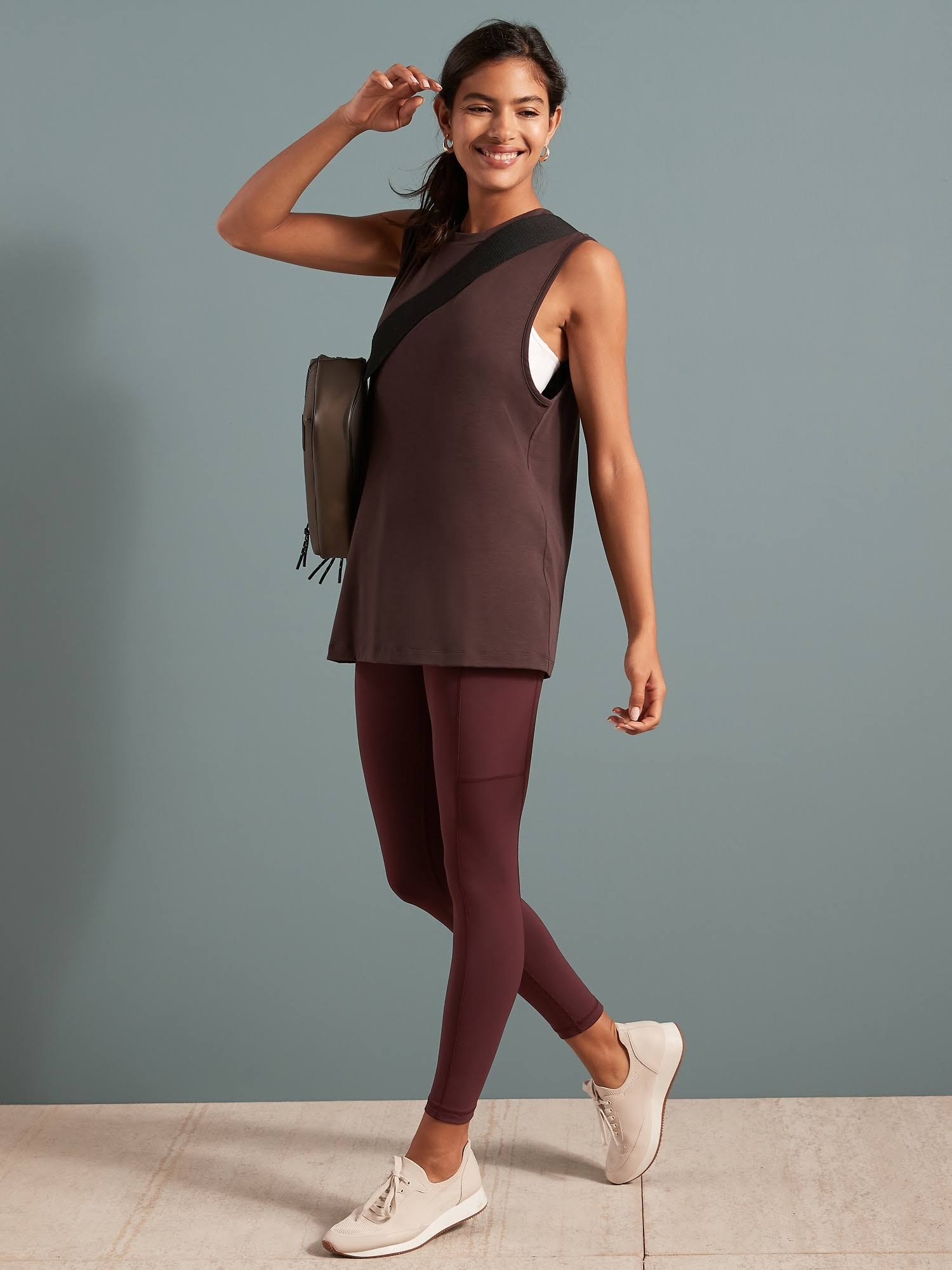 Banana Republic Women's on The Go 7/8 Legging Sonoma Plum Size Xs