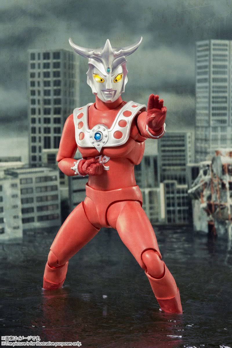 Ultraman Leo S.H.Figuarts Action Figure