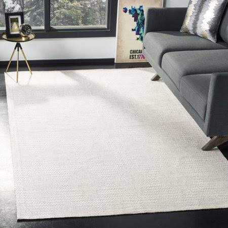 Zaragoza Handwoven Silver/Ivory Area Rug Highland Dunes Rug Size: Rectangle 5' x 8'