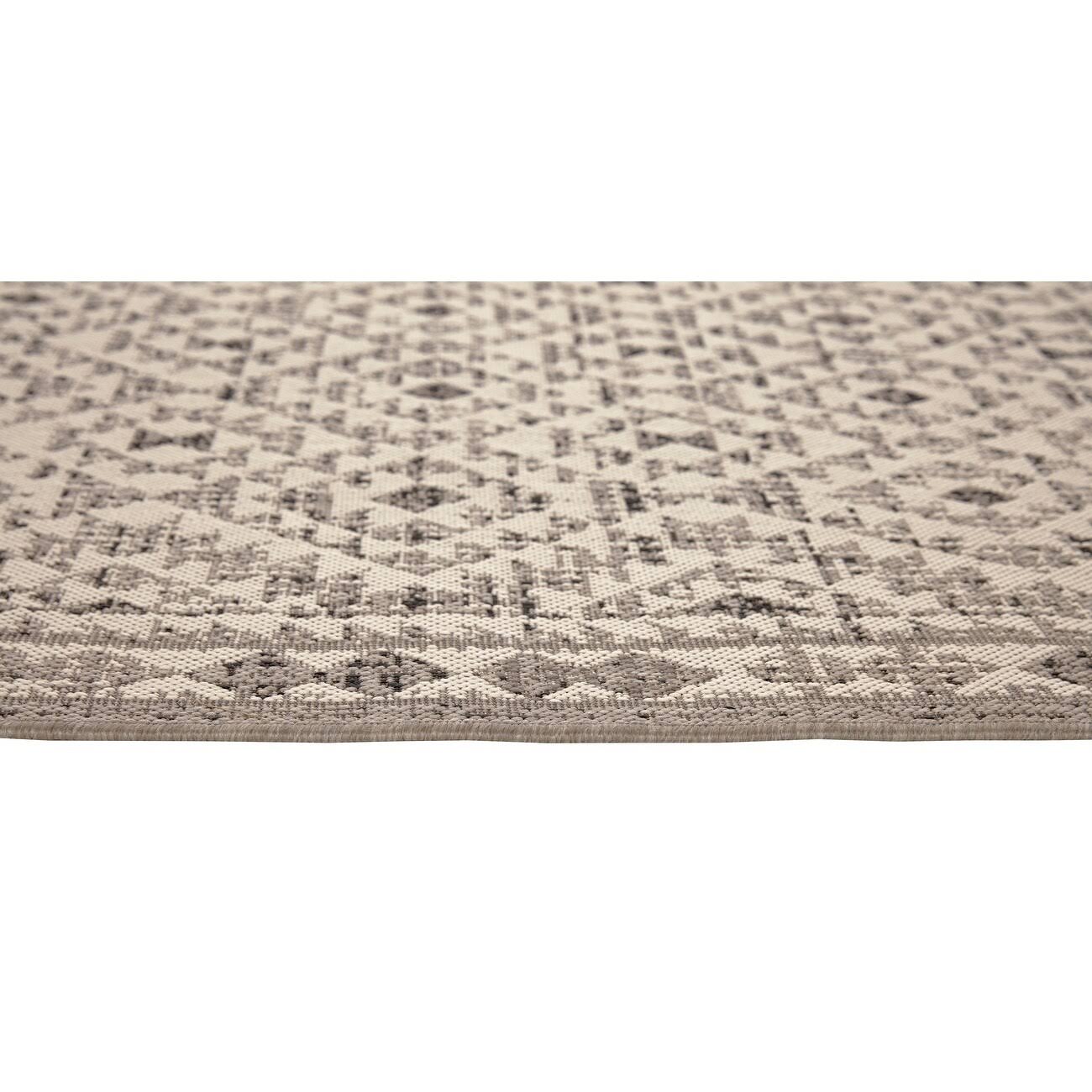 Aztec Stone Beige Indoor/Outdoor Rug (7&10x22 x 10&) - 7&10x22 x 10&
