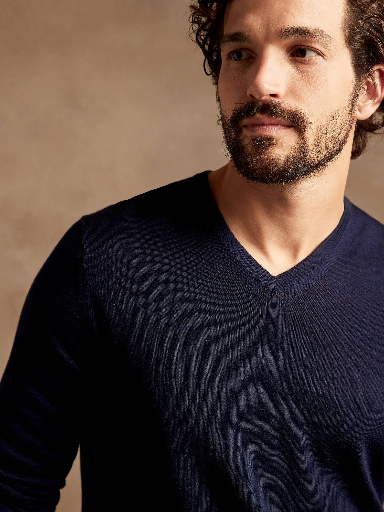 Banana Republic Men's Merino V-Neck Sweater in Responsible Wool Navy Tall Size XXL
