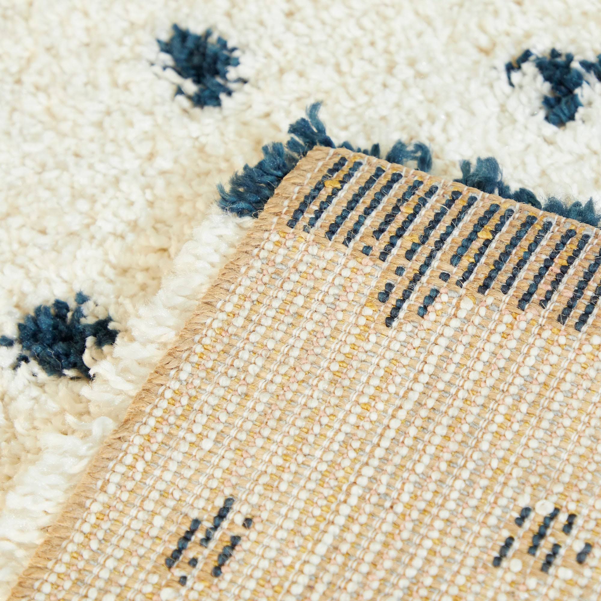 Blume Abstract Shag Area Rug - 7&10x22 x 10& - White