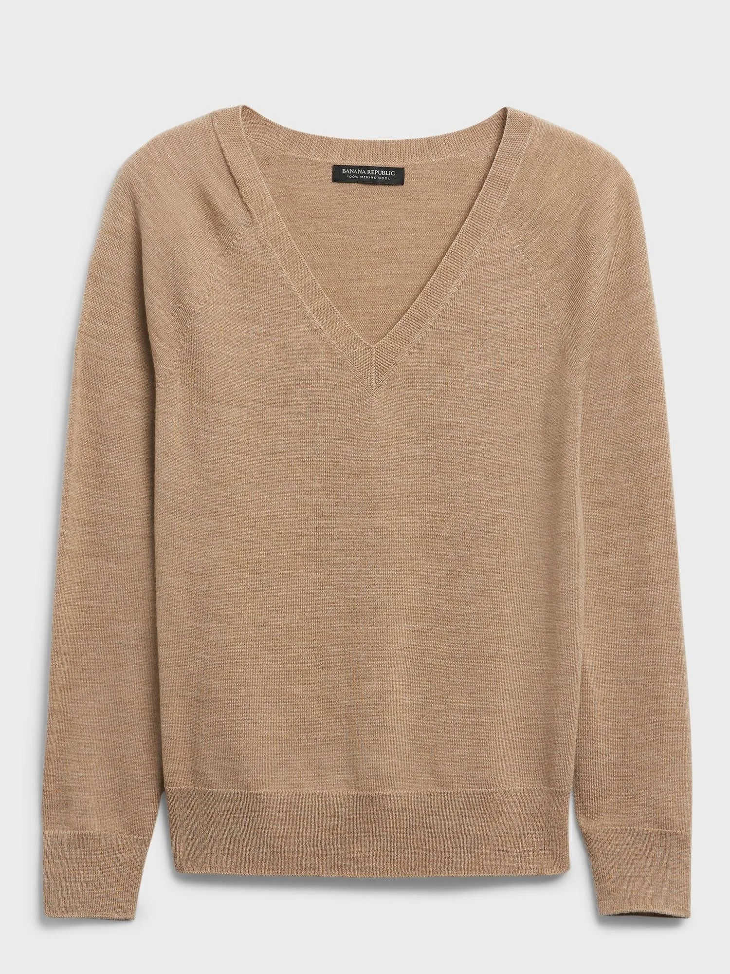 Banana Republic Women's Seamless Merino V-Neck Sweater in Responsible Wool Llama Hair Size Xxs