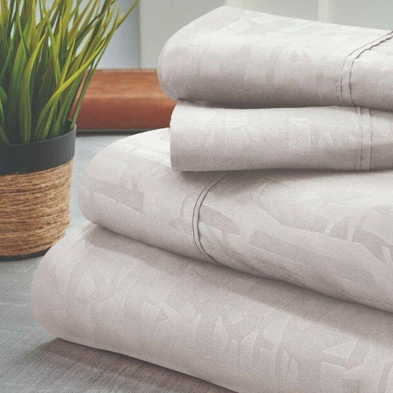 Bamboo 1800 Count Leaf Embossed Bed Sheet Set Silver / Queen