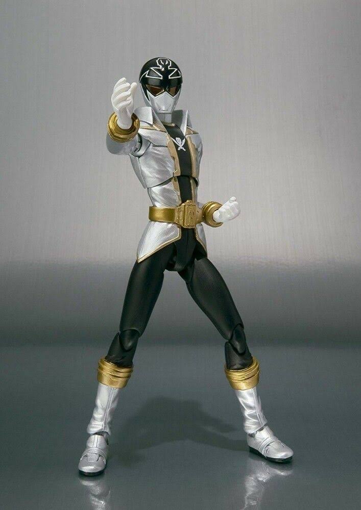 S. H. Figuarts Gokai Silver ? Kaizoku Sentai Gokaiger ?