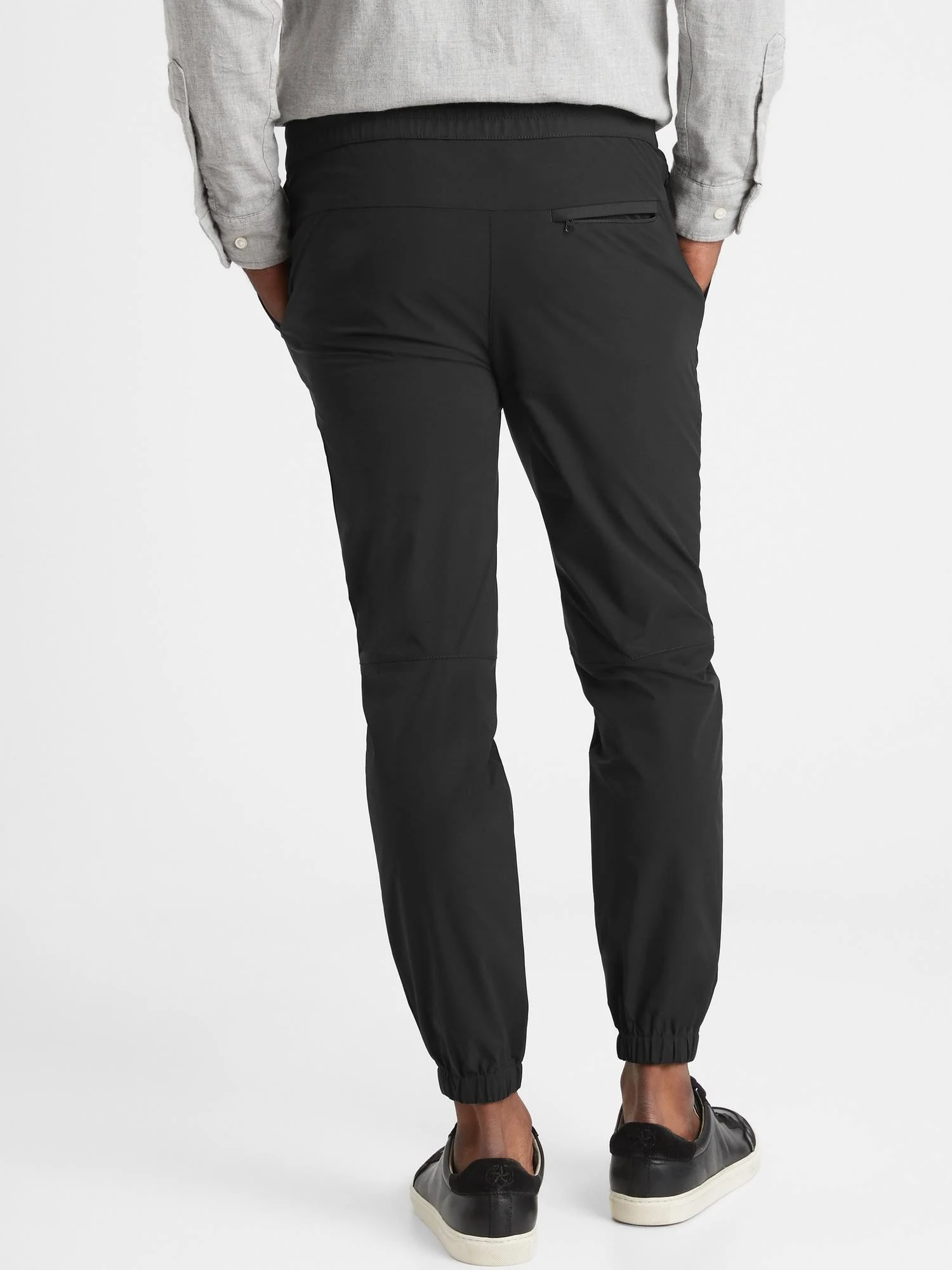 Banana Republic Men's Slim Motion Tech Jogger Black Size L