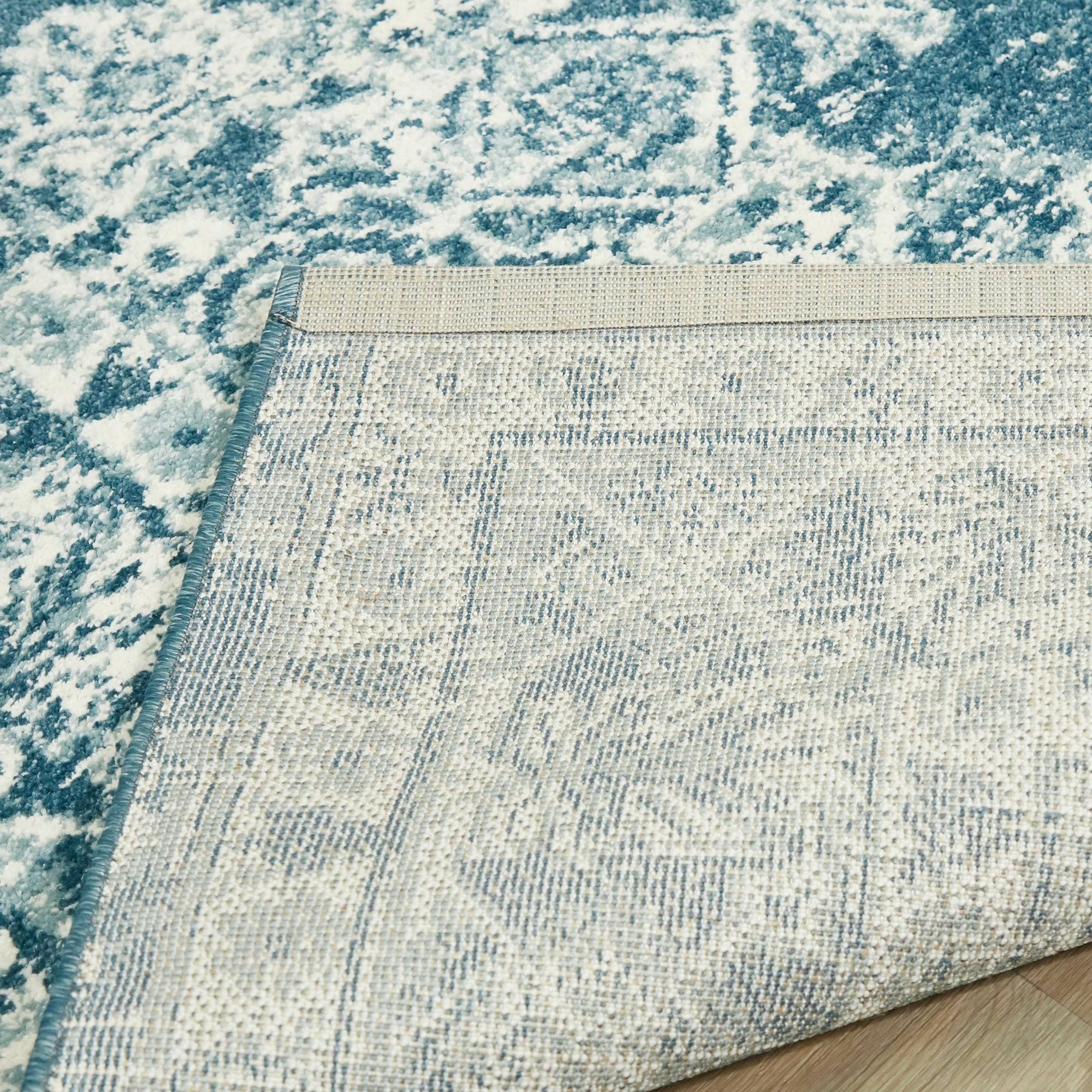 Roche Distressed Oriental Area Rug - 2&7x22 x 7& - Teal