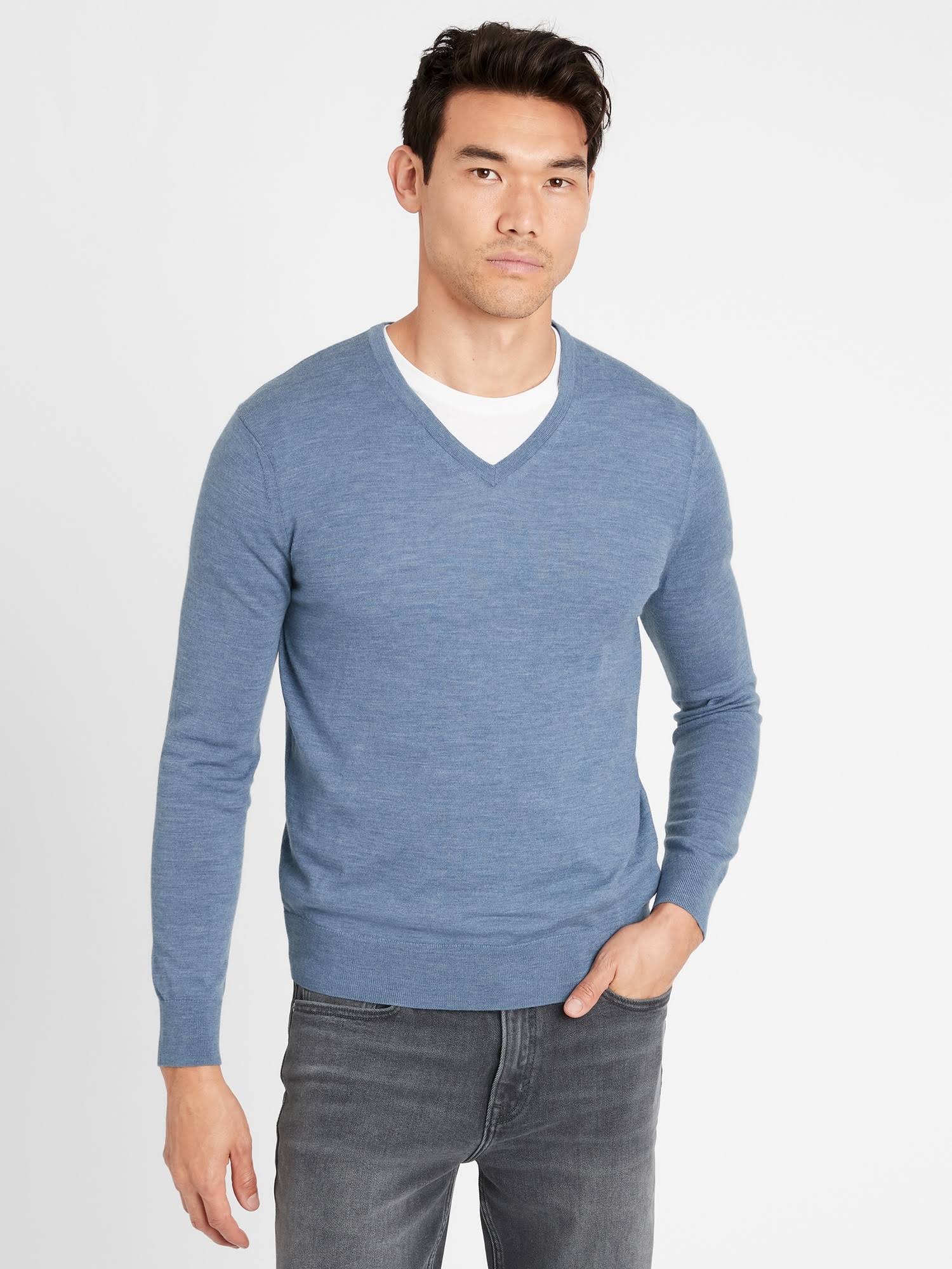 Banana Republic Men's Merino V-Neck Sweater in Responsible Wool Arctic Blue Size XXL