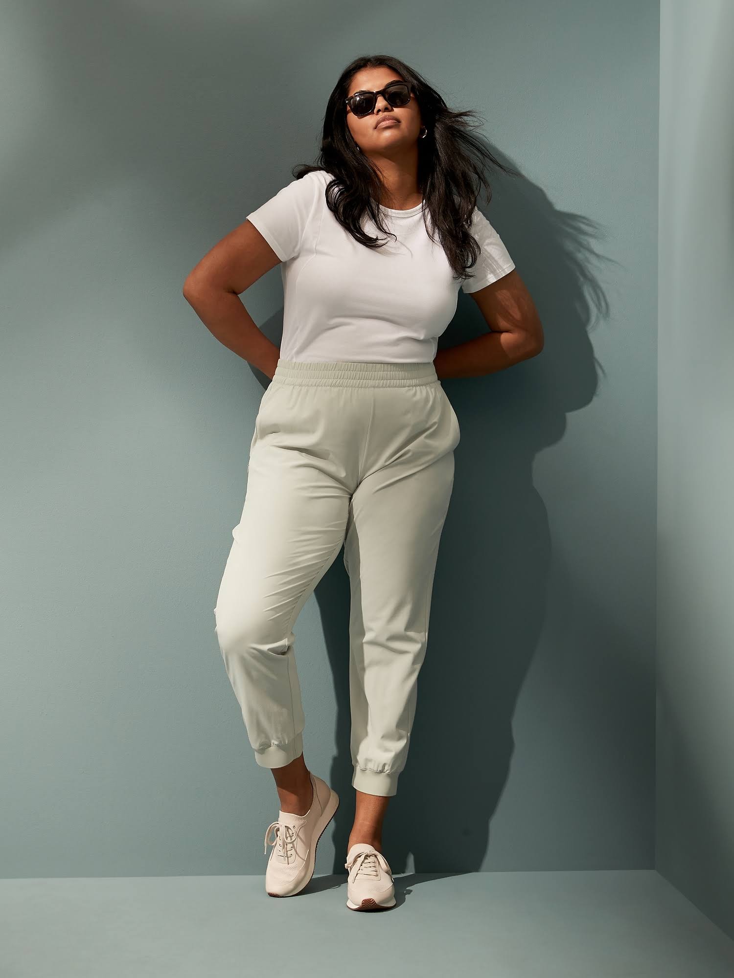 Banana Republic Women's Flyweight Jogger Sea Salt Size XL