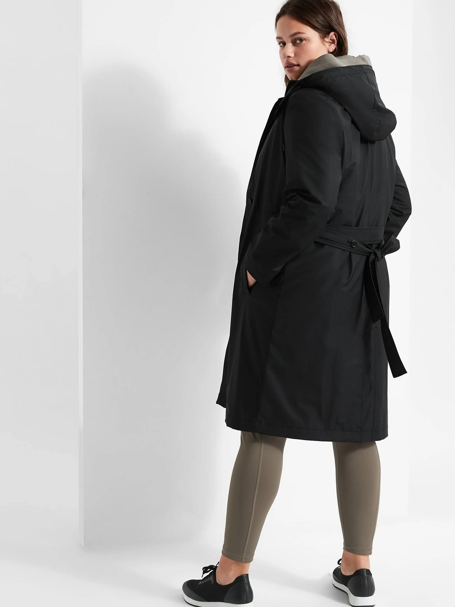 Banana Republic Women's 2-in-1 Rain Coat Black Size XL