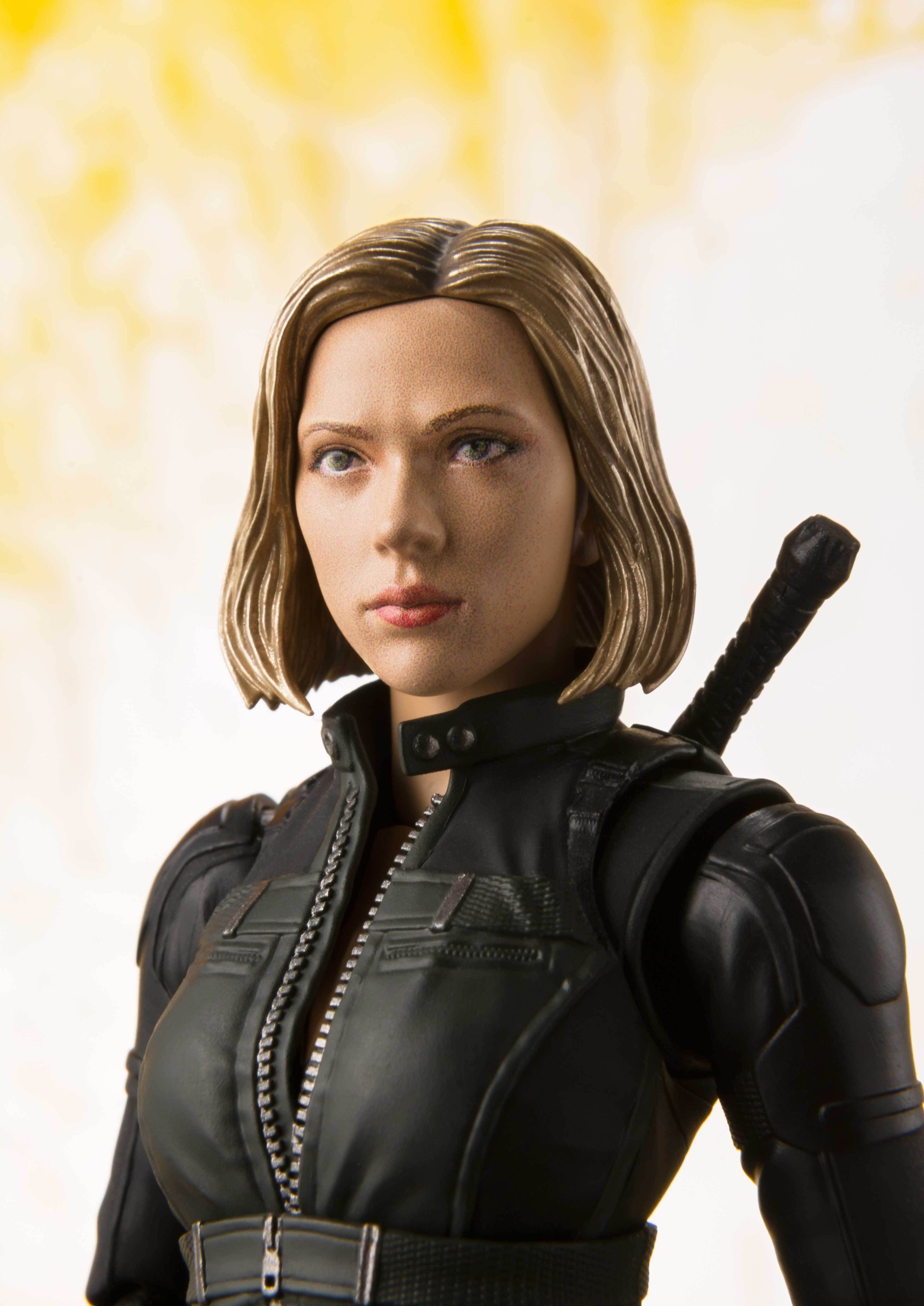 Avengers Infinity War S.H.Figuarts Action Figure - Black Widow & Tamashii Effect Explosion