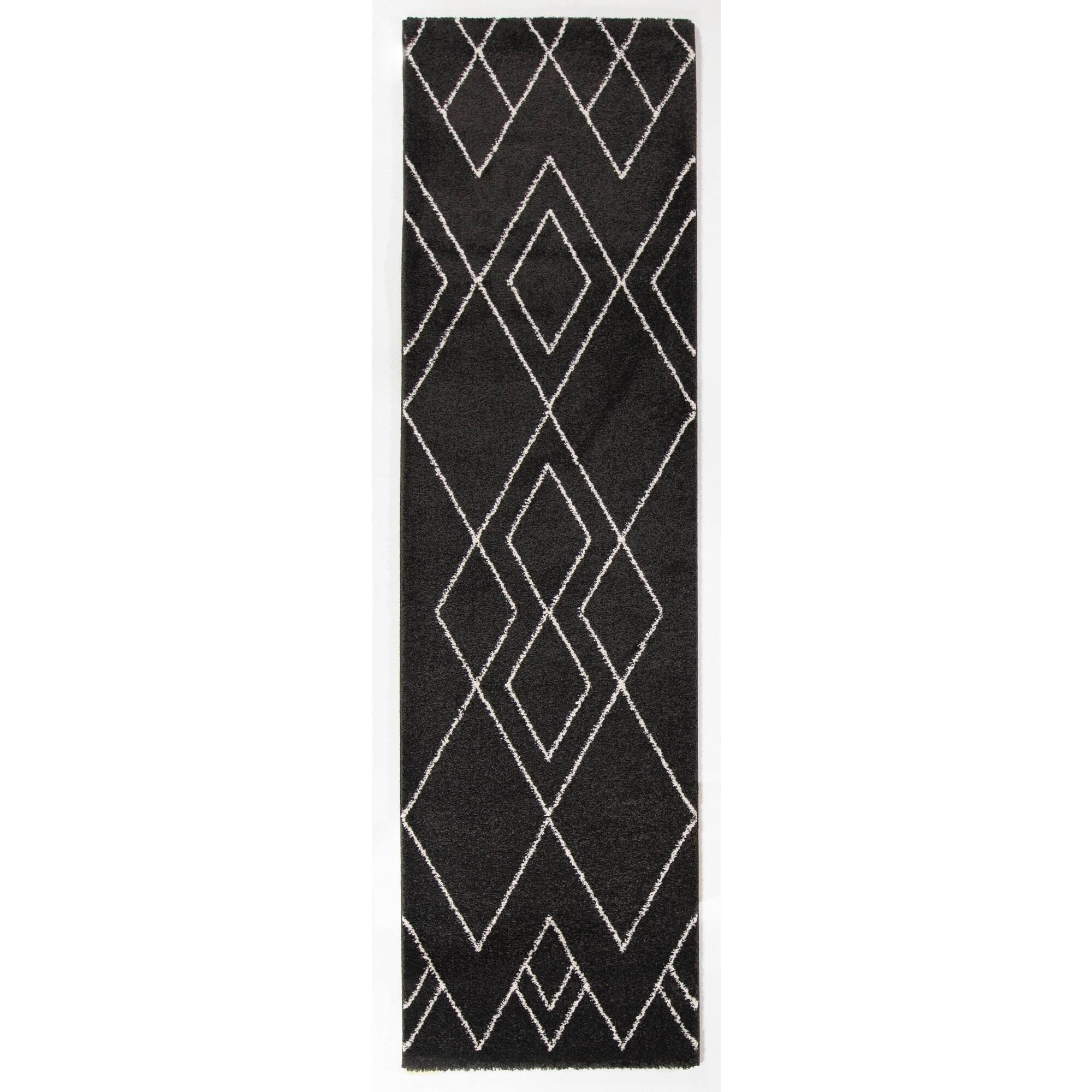 Carson Carrington Isgarde Diamond Indoor Area Rug - 5& 3x22 x 7& - Grey