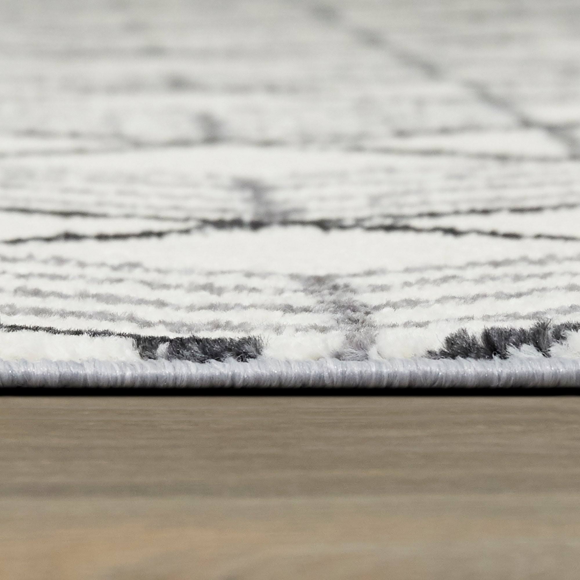 Balta Matheson White 5 ft. x 7 ft. Modern Trellis Area Rug