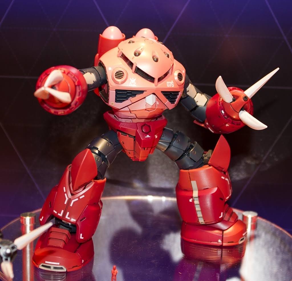 Bandai: Real Grade MSM-07S Char&s Z&Gok Gundam RG 1/144