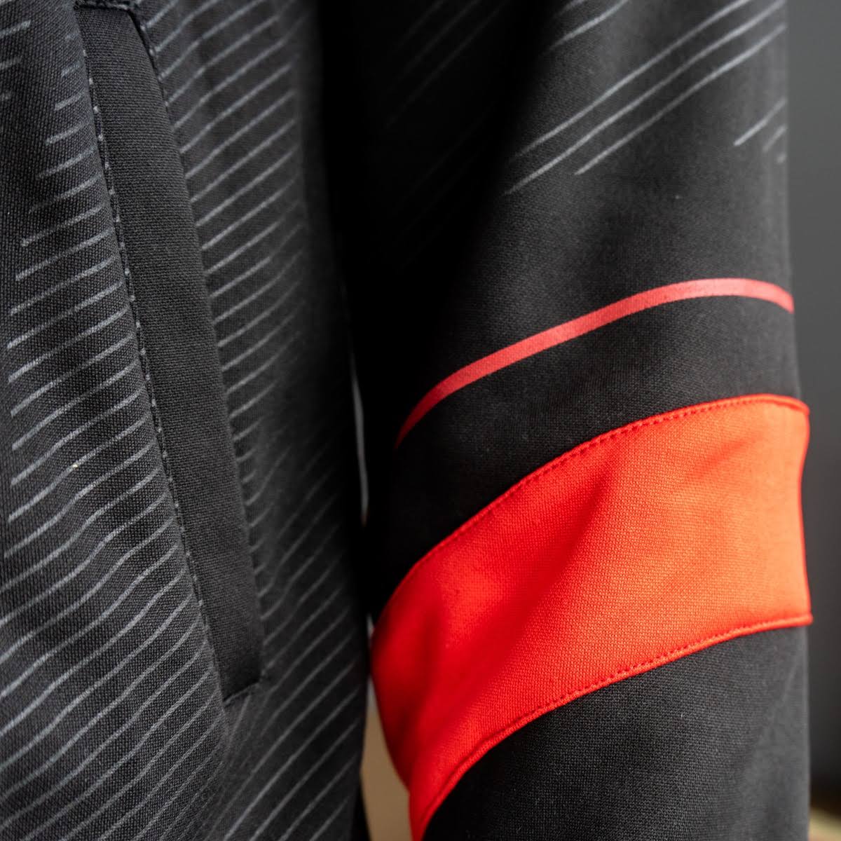 Spiderman - Red & Black Outfit Men's Hoodie