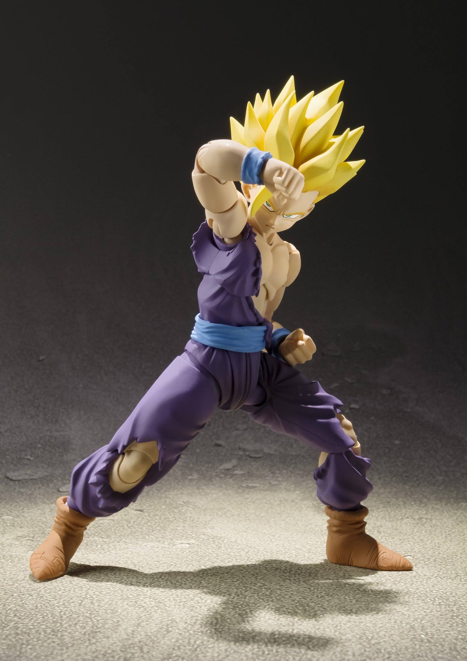 Dragon Ball Z: Super Saiyan Son Gohan S.H.Figuarts Action Figure