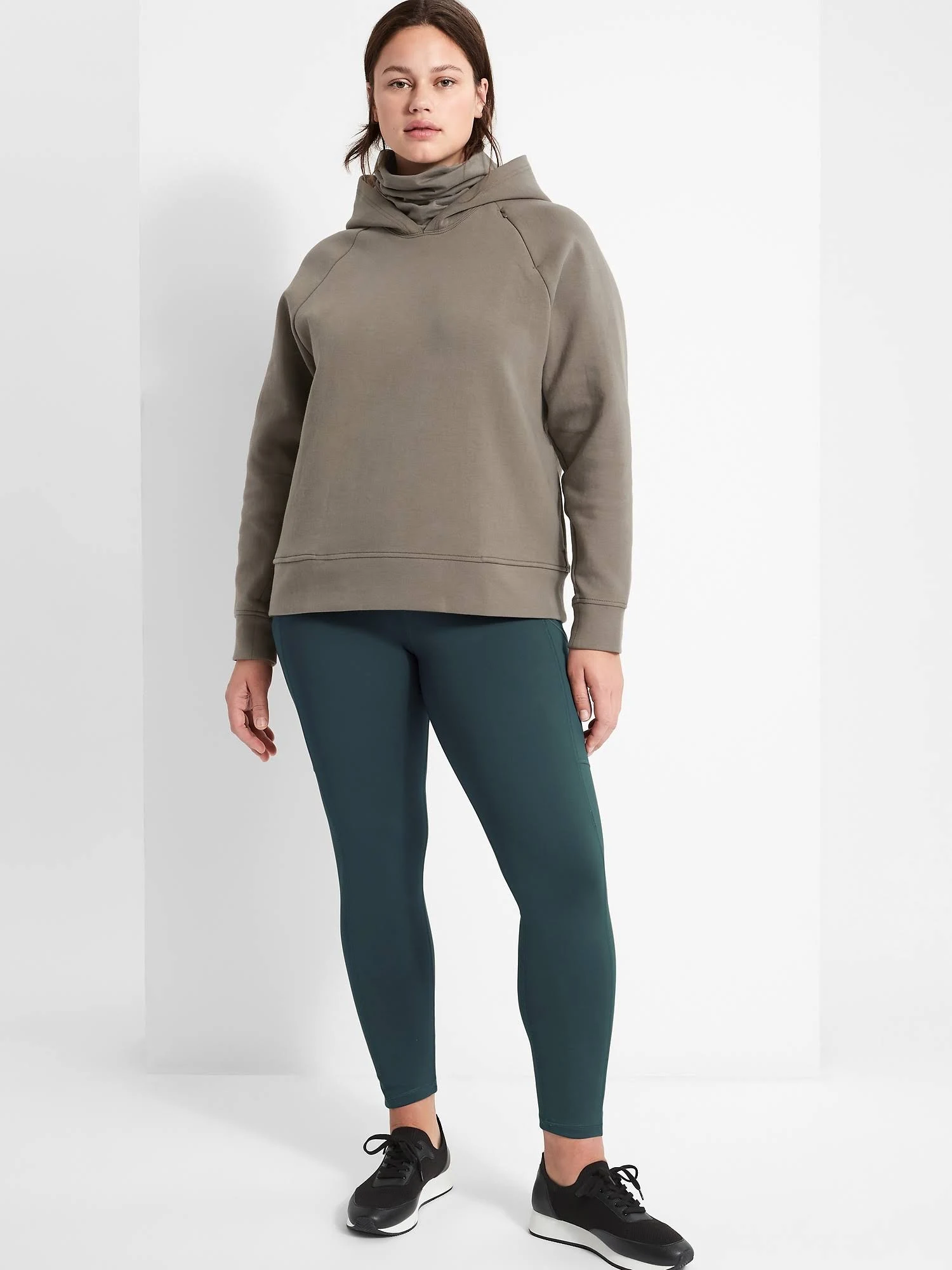 Banana Republic Women's on The Go 7/8 Legging Abyss Size S