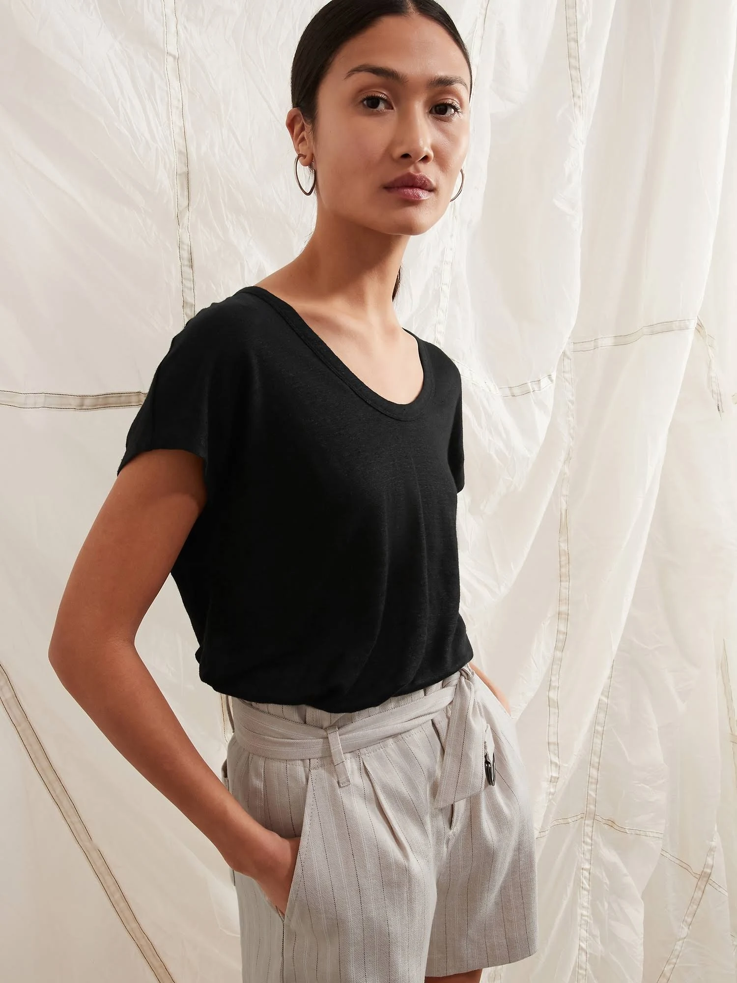 Banana Republic Women's Linen Scoop-Neck T-Shirt Black Size Xs