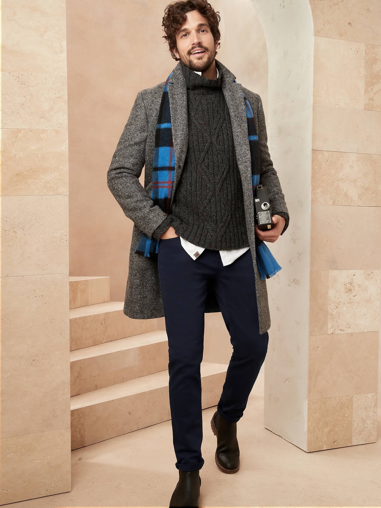 Banana Republic Men's Tapered Traveler Pant Navy Blue Size 38W 32L