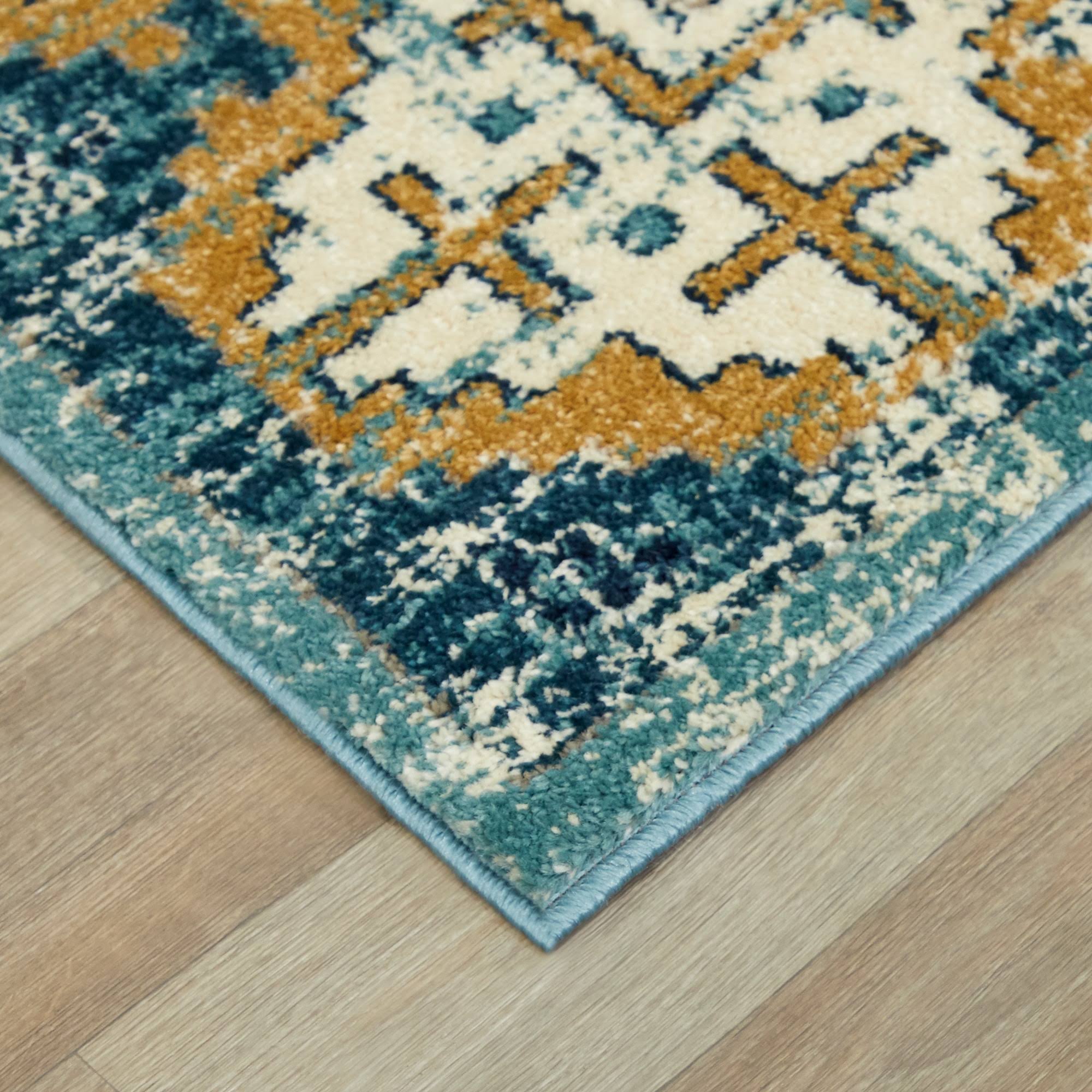 BALTA Herrera White 5 ft. x 7 ft. Distressed Medallion Area Rug