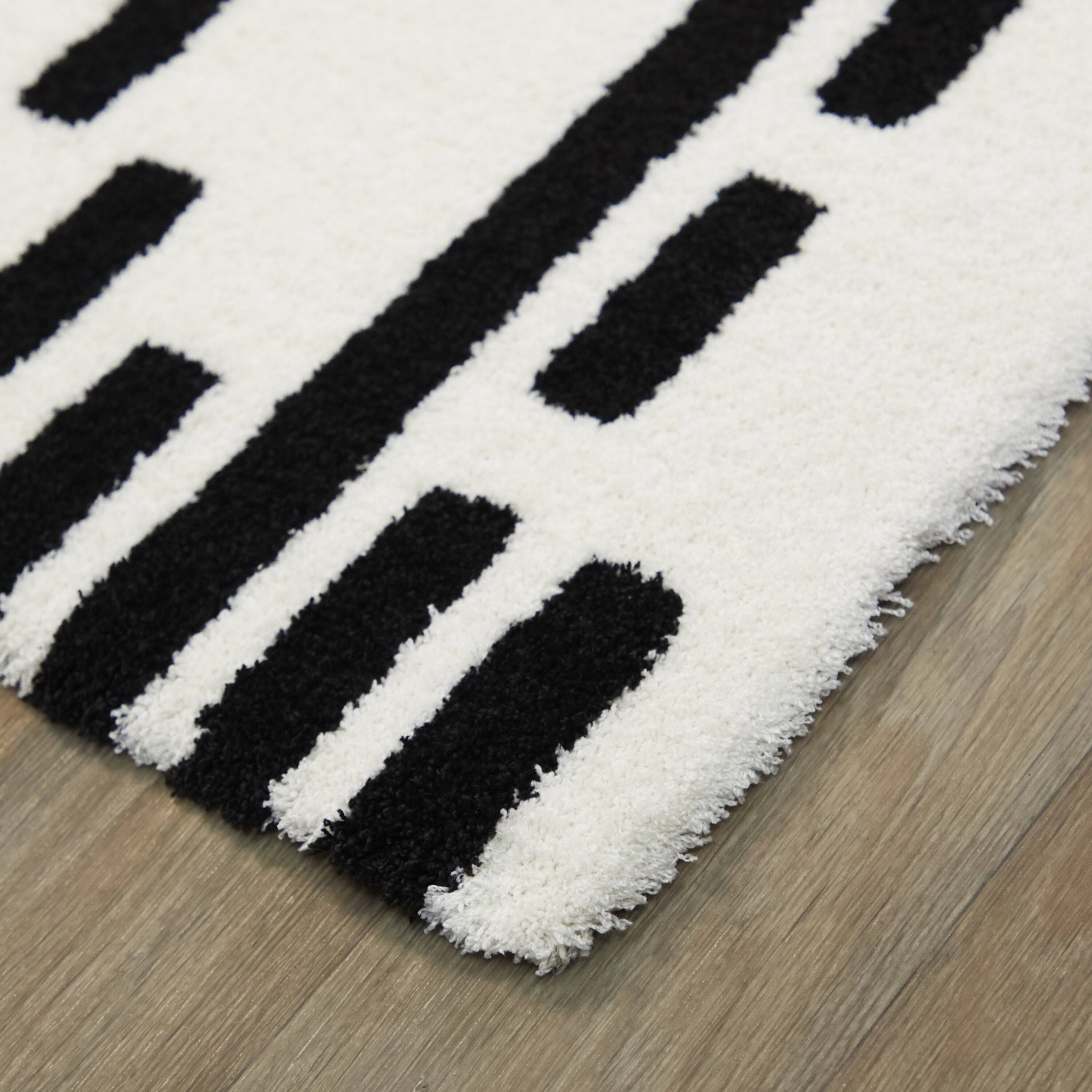 Hadden Contemporary Area Rug - 5&3x22 x 7& - White