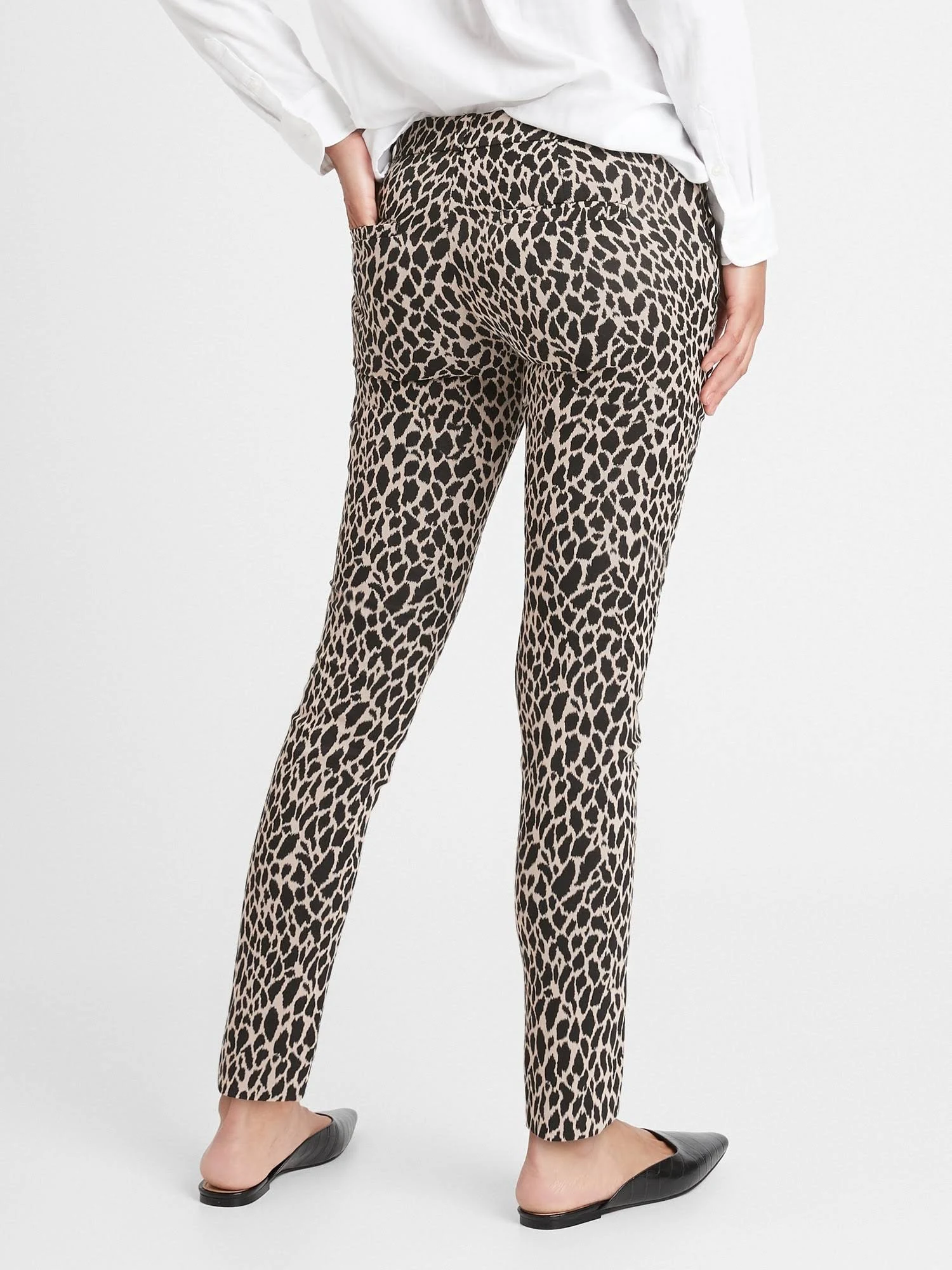 Banana Republic Women's Classic-Skinny Sloan Pant Giraffe Print Size 4 Long