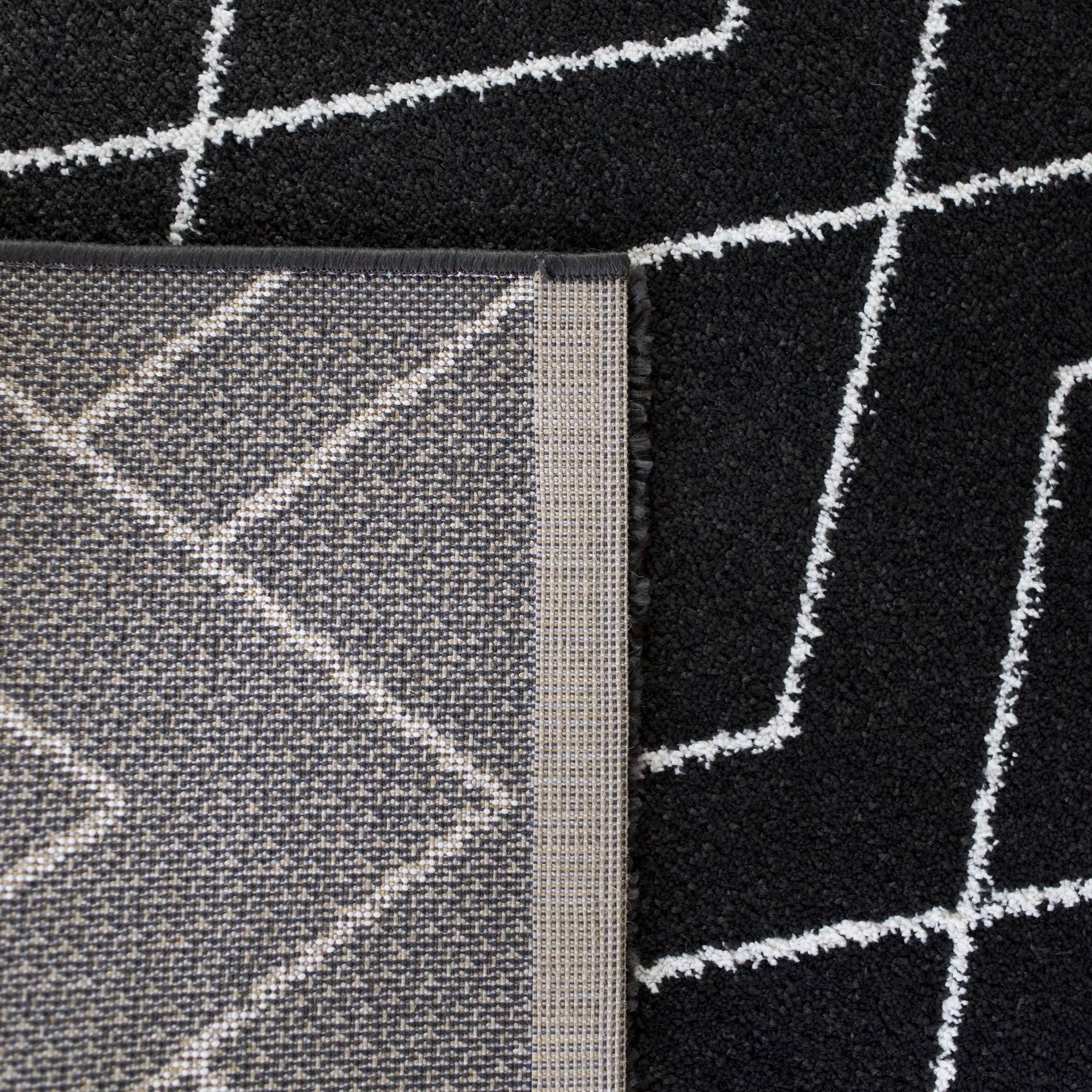 Carson Carrington Isgarde Diamond Indoor Area Rug - 7&10x22 x 10& - Grey