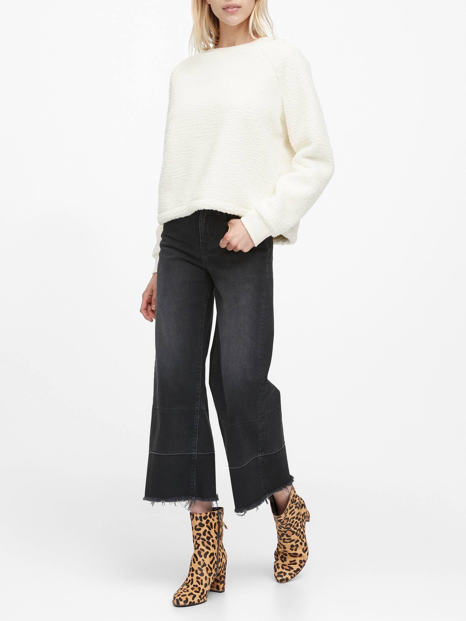 Banana Republic Women's Sherpa Fleece Crew-Neck Sweatshirt White Size XL