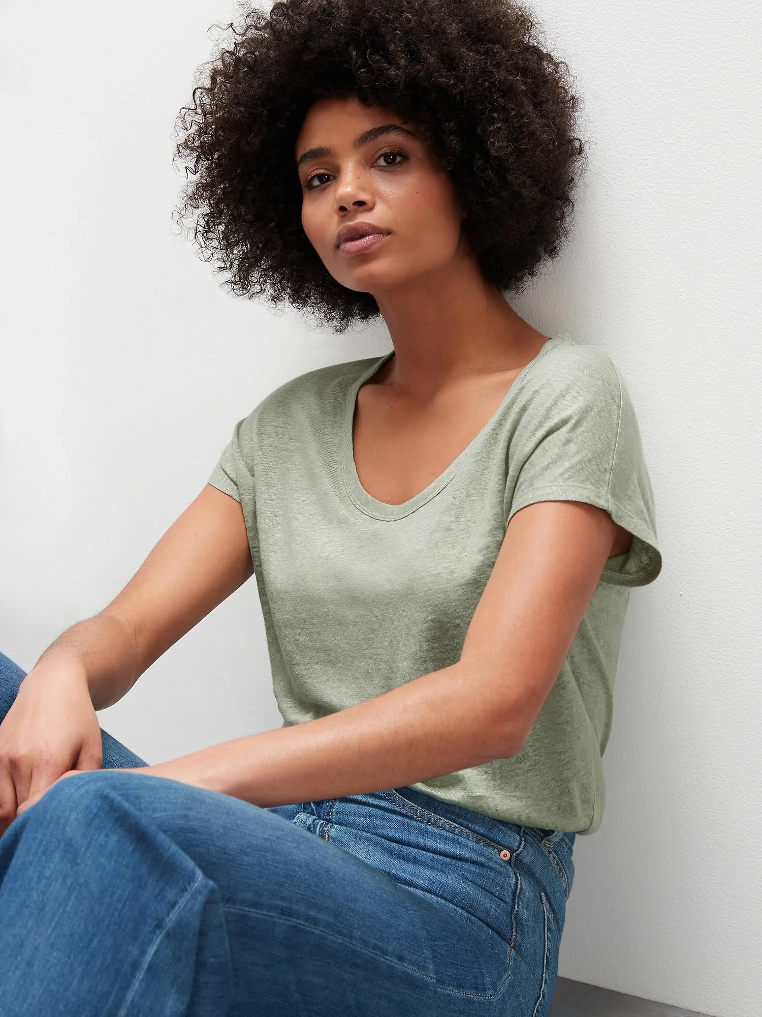 Banana Republic Women's Linen Scoop-Neck T-Shirt Green Sage Bouquet Size Xxs