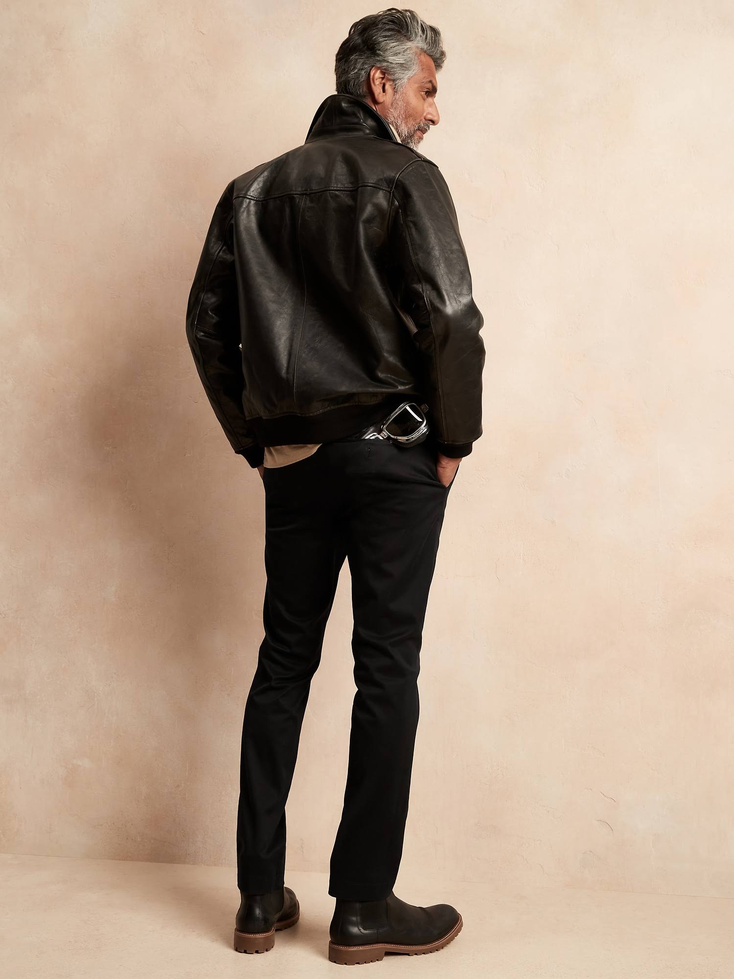 Banana Republic Men's Skinny Rapid Movement Chino Pant Black Tall Size 35W 36L