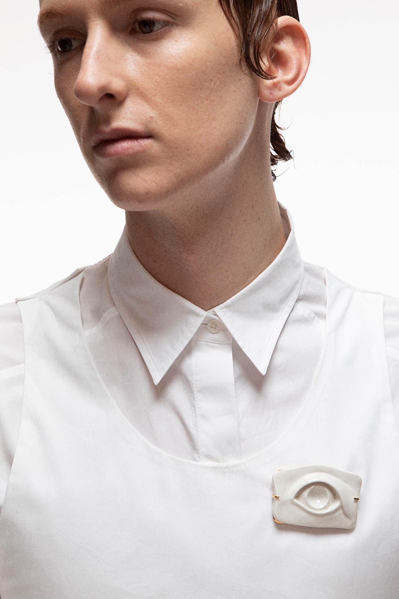 EYE BIG BROOCH