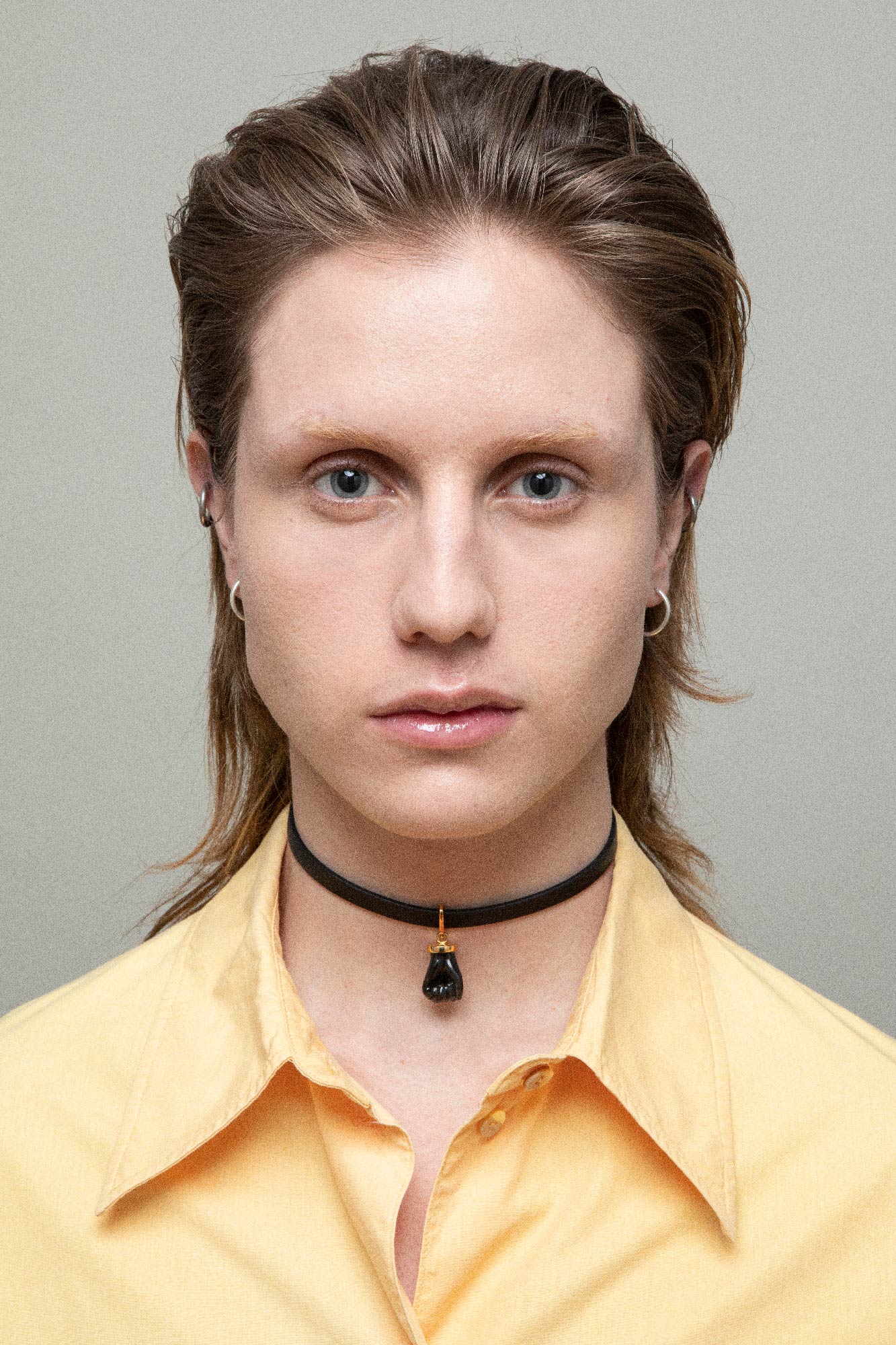 FIST LEATHER CHOKER BLACK