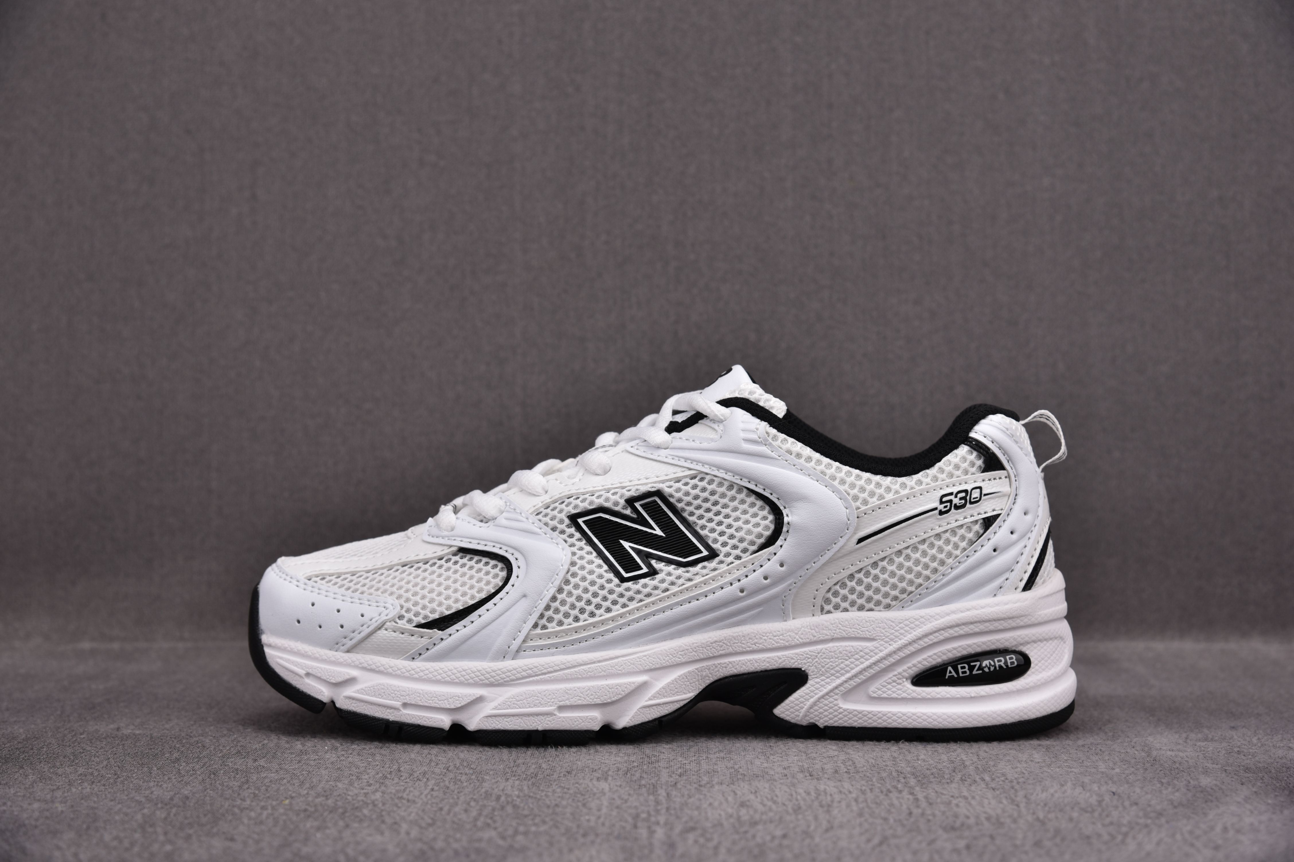 New Balance 530 White Black Details
